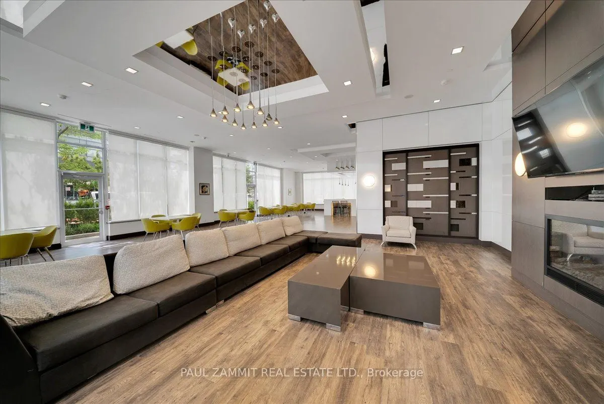 7890 Bathurst Street #203