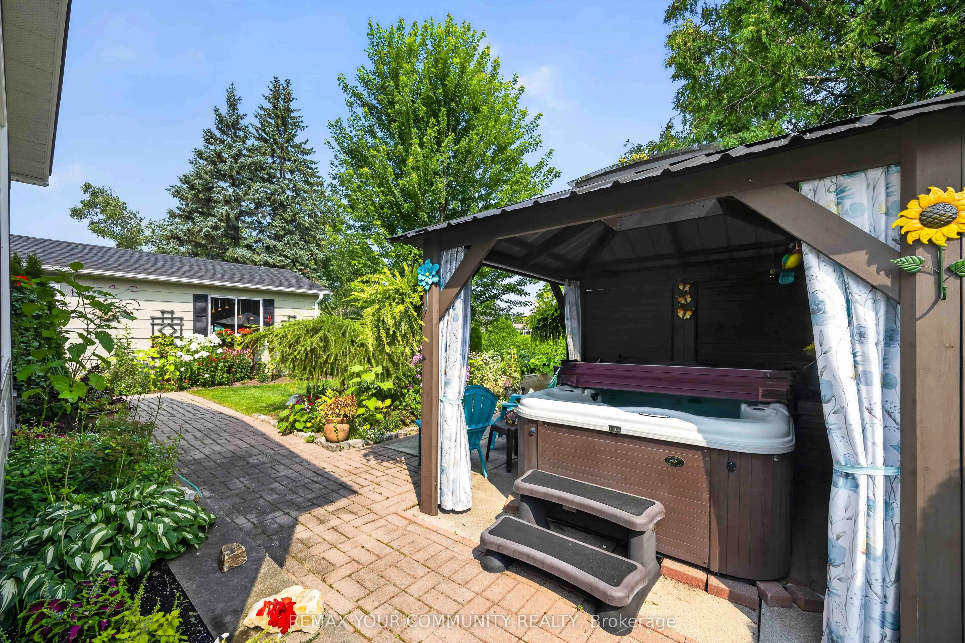 131 Roxanna Drive