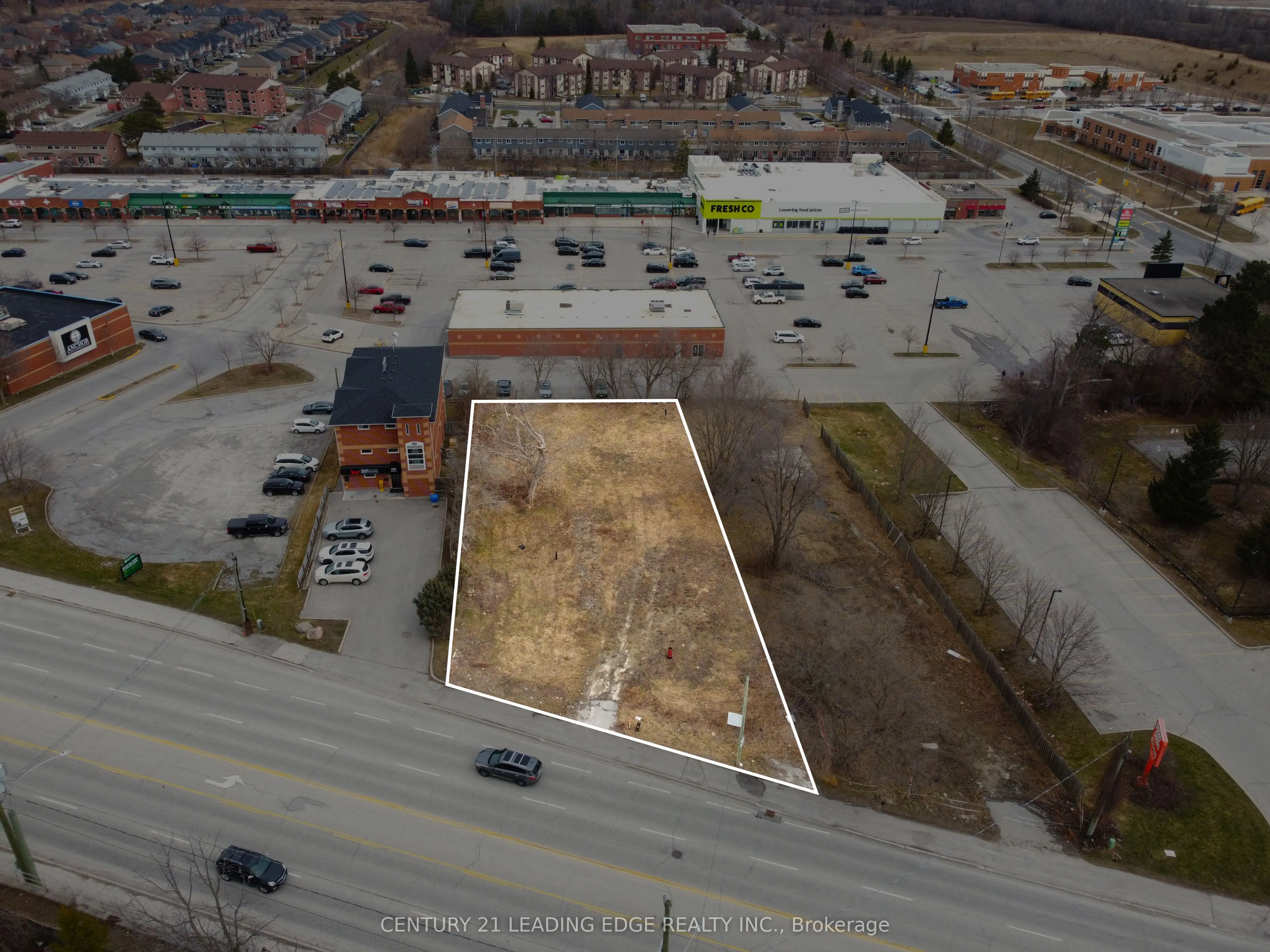 451 The Queensway S