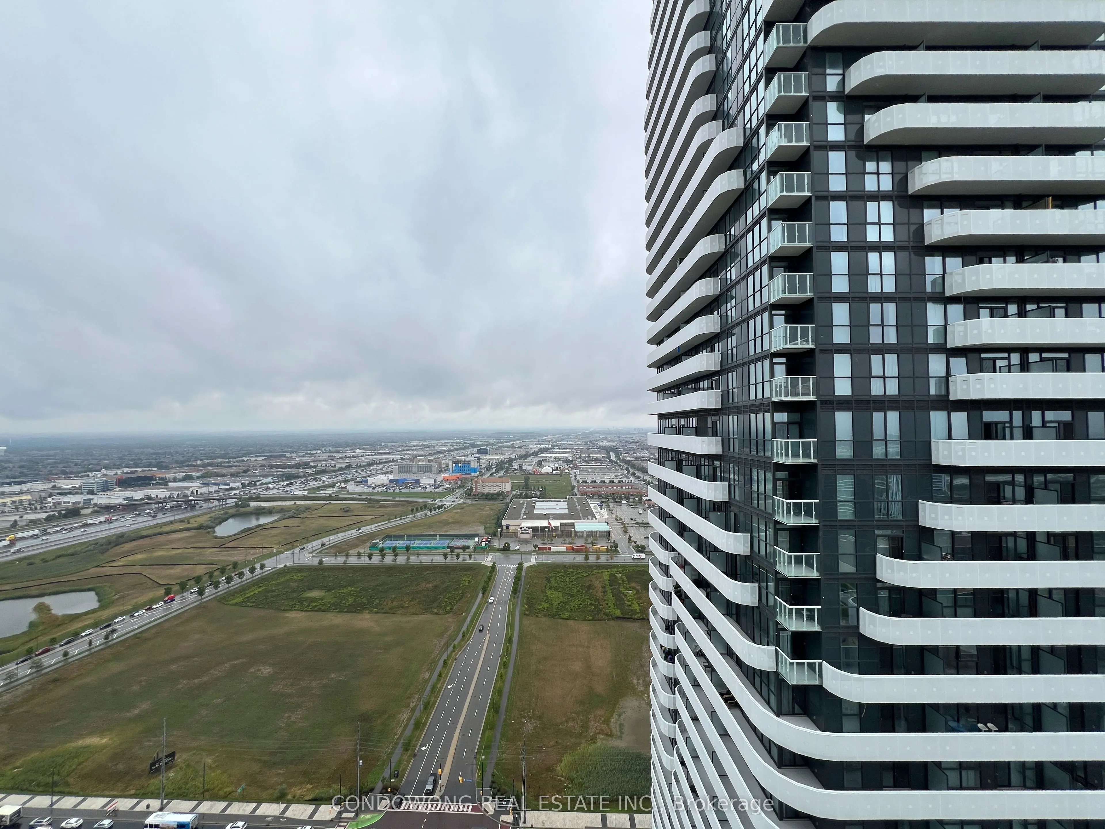 195 Commerce Street #4015