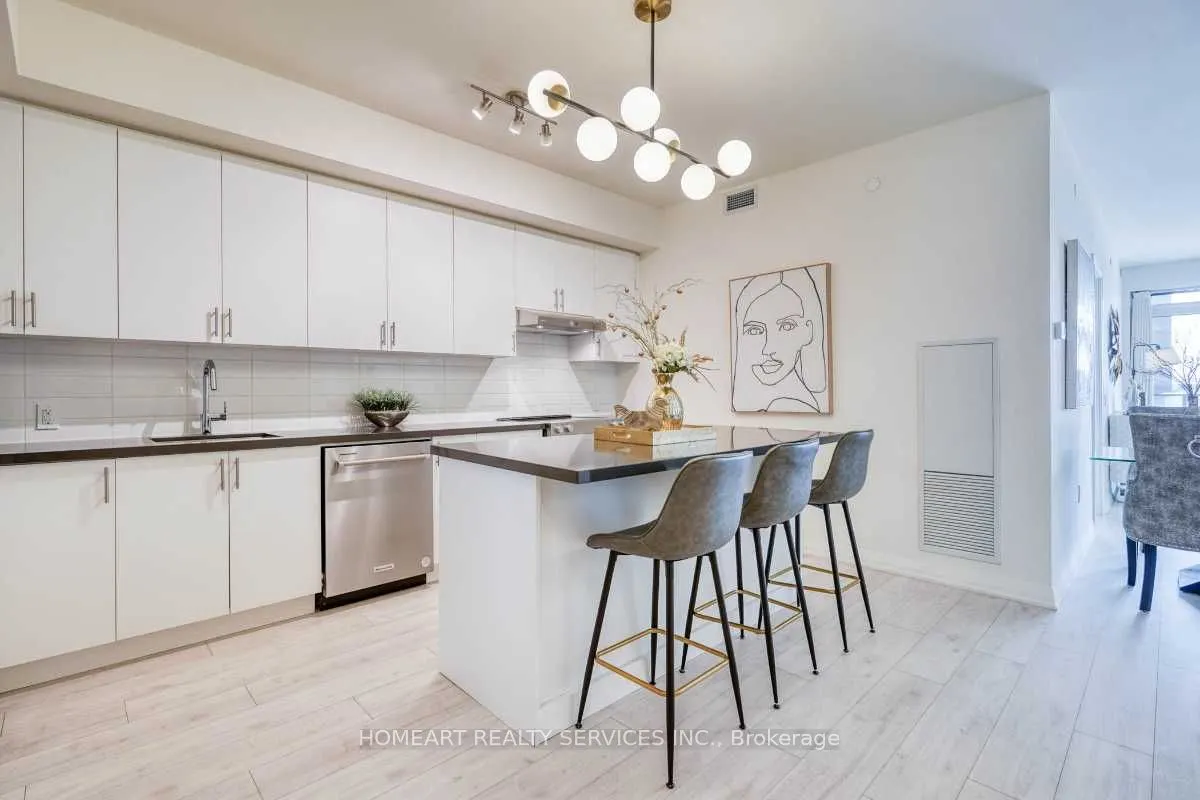8960 Jane Street #314