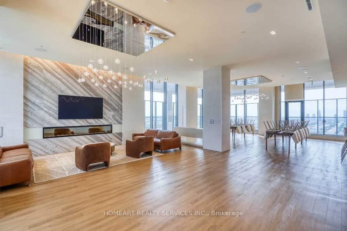 8960 Jane Street #314