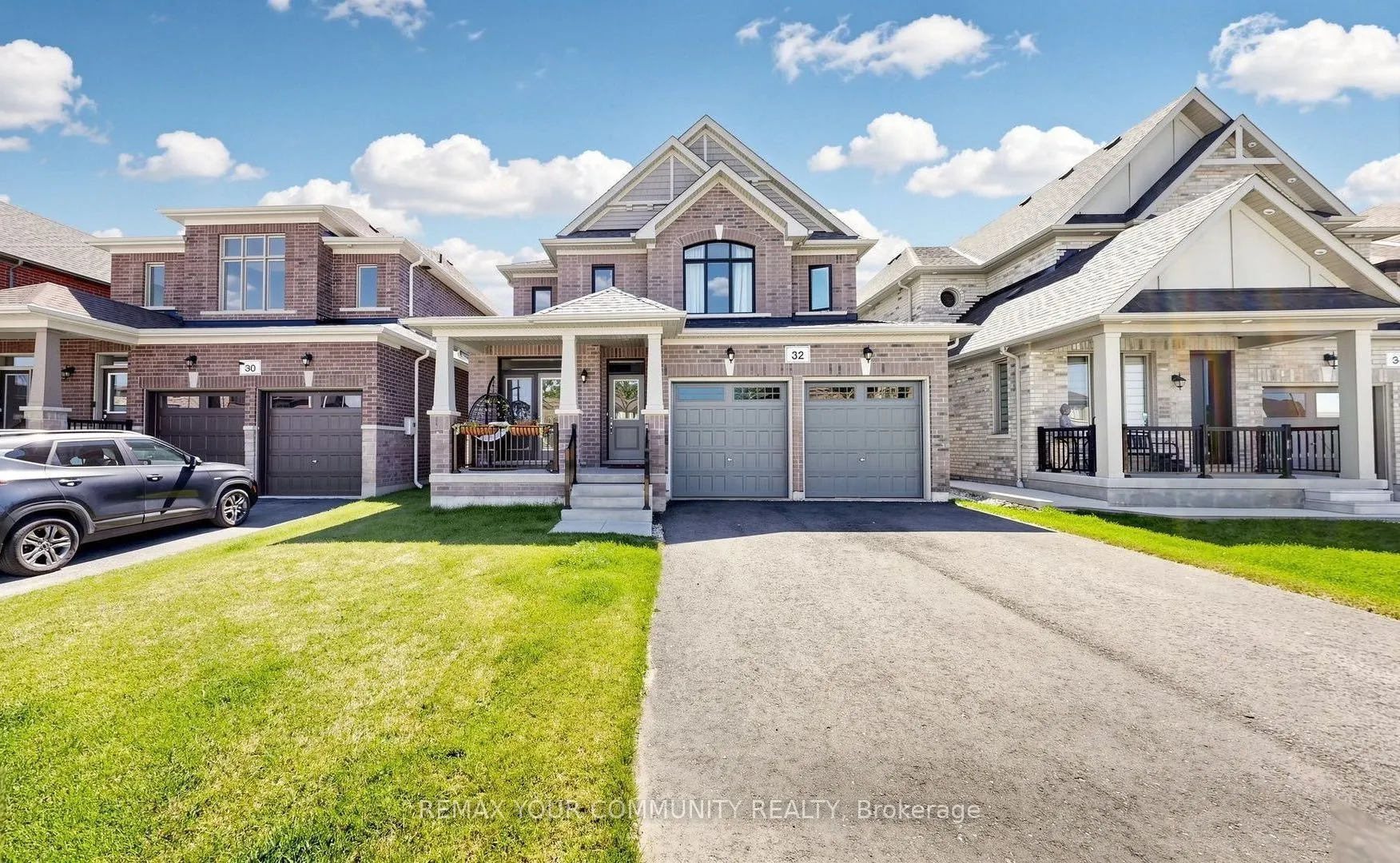 32 Baycroft Boulevard