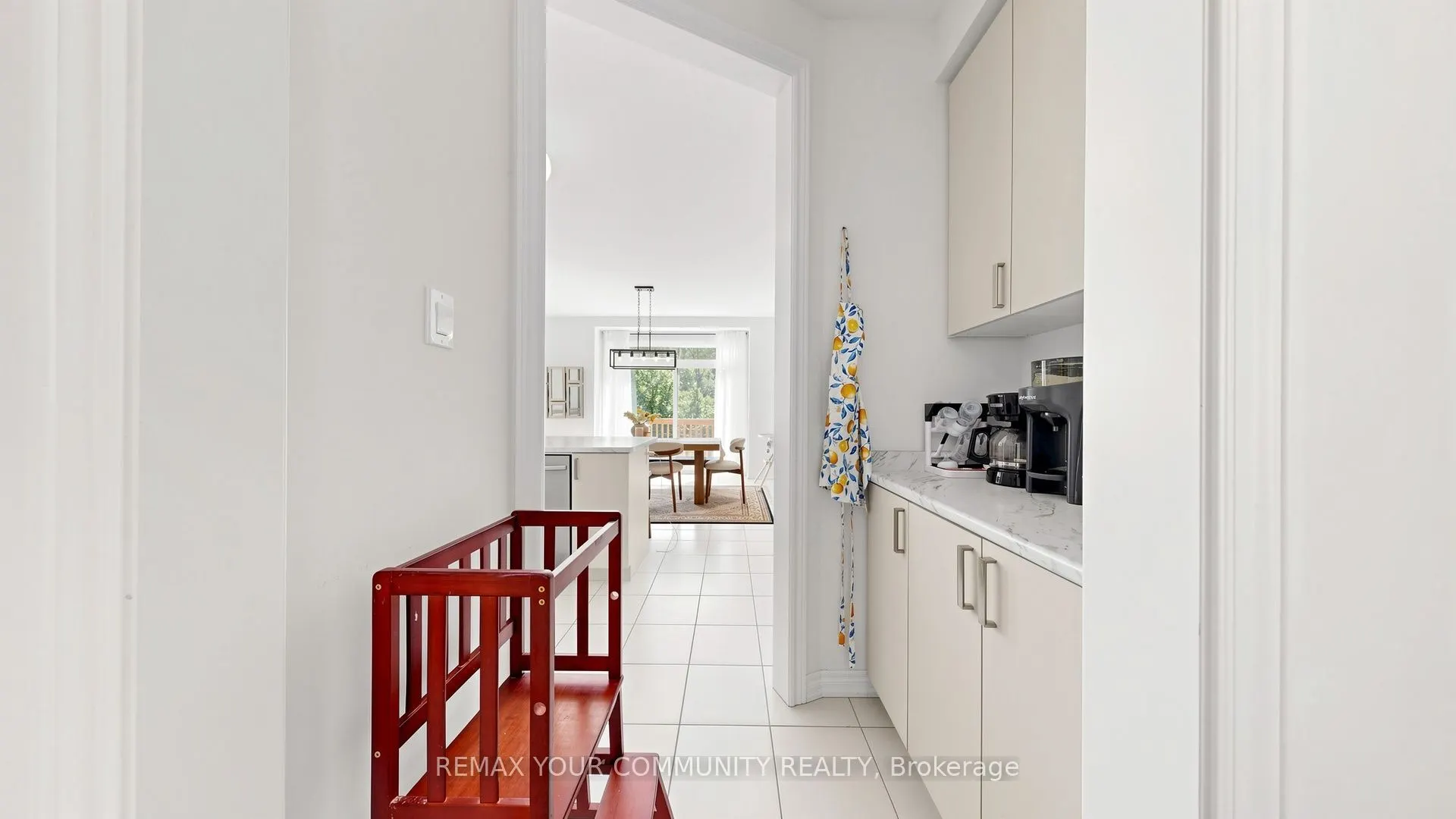 32 Baycroft Boulevard