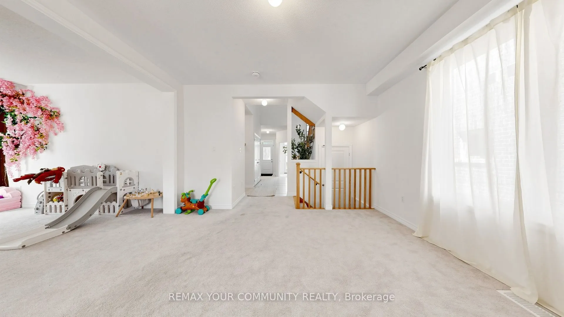 32 Baycroft Boulevard