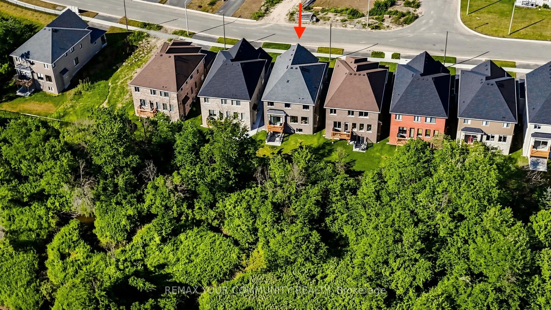 32 Baycroft Boulevard