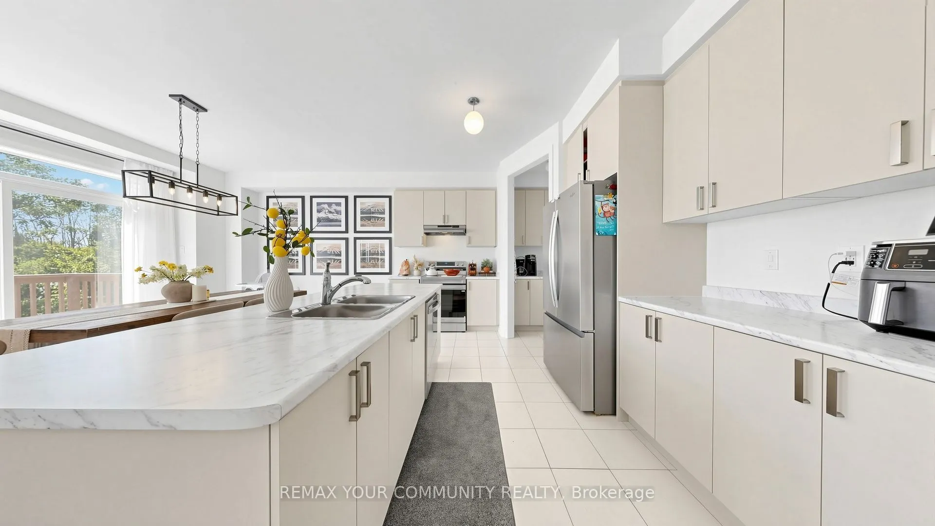 32 Baycroft Boulevard
