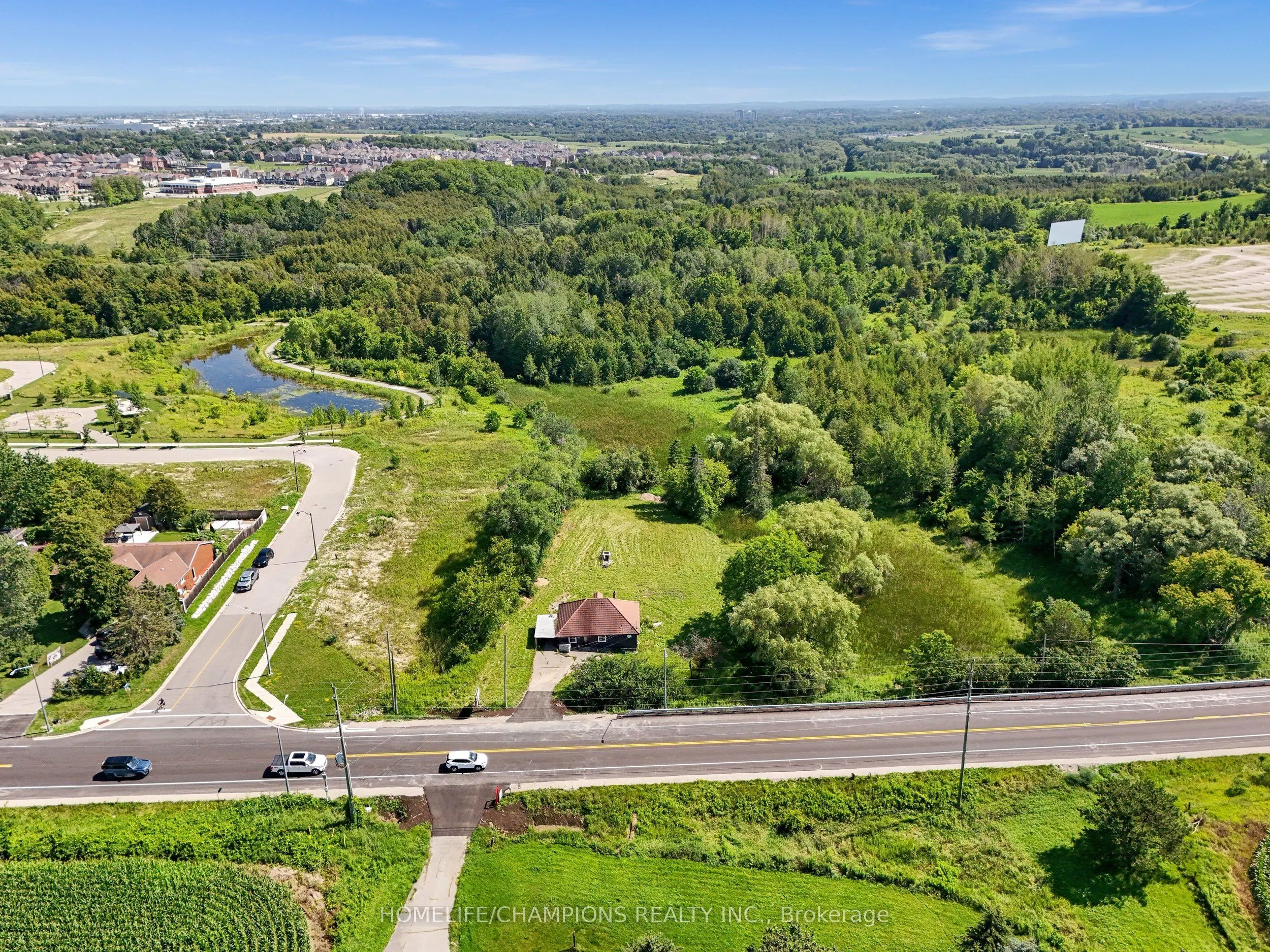 997 Mount Albert Road