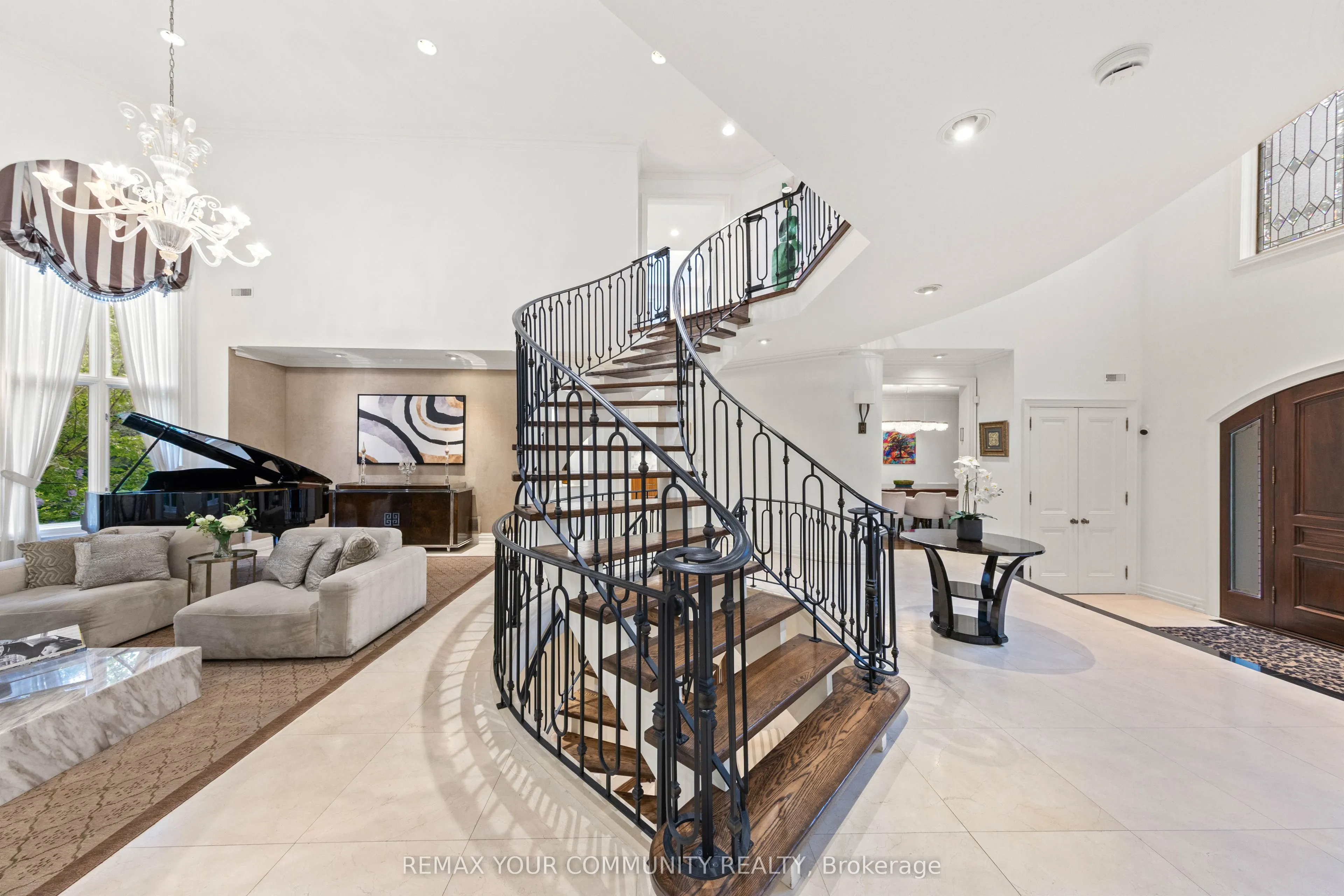 75 Arnold Avenue