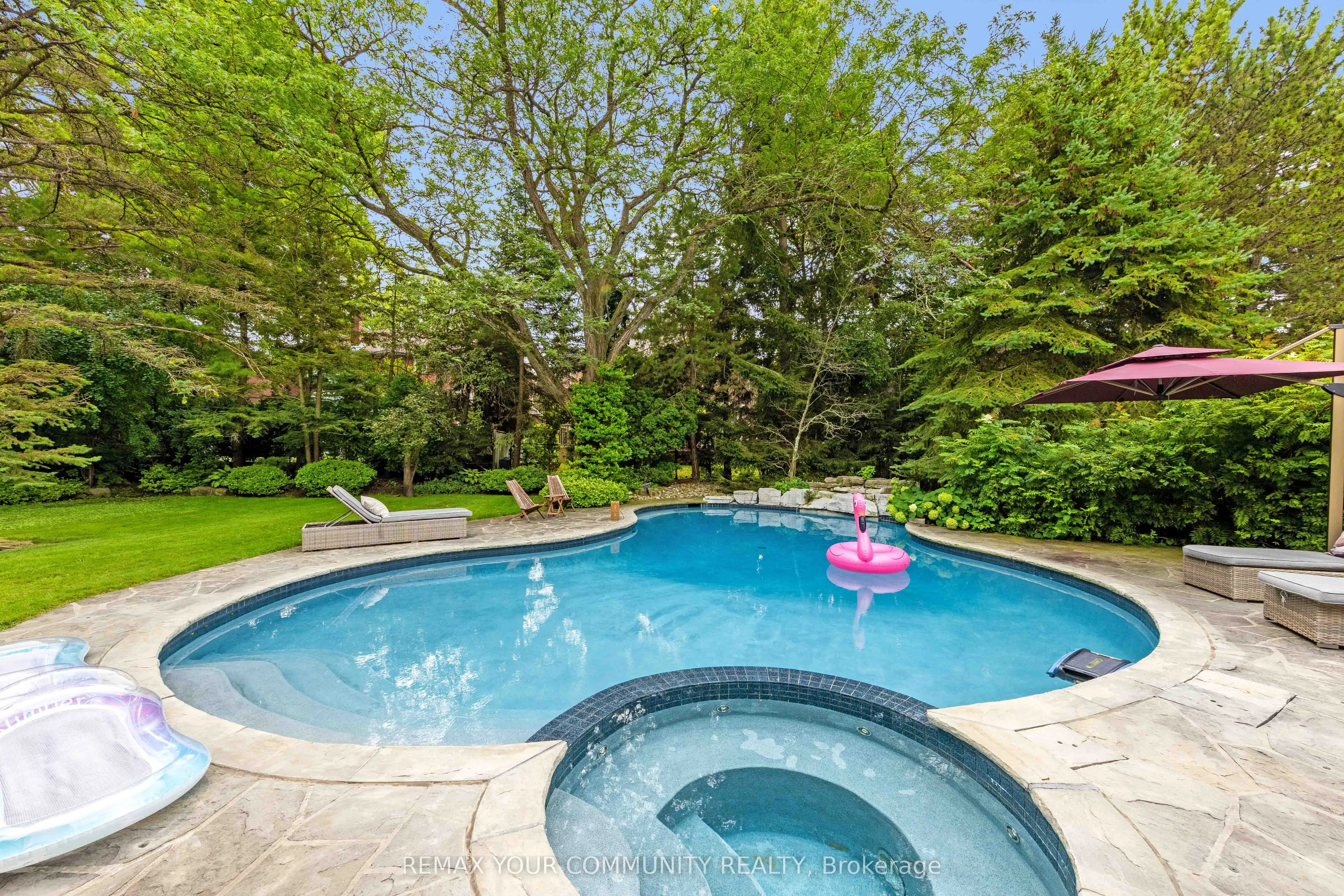 75 Arnold Avenue