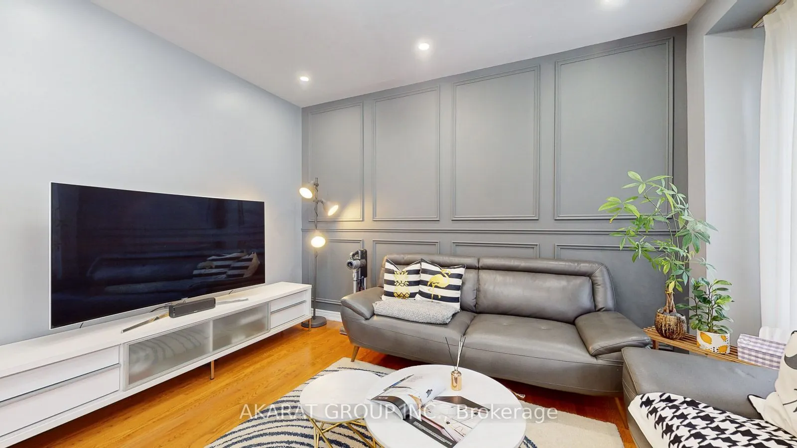 28 Saint James Avenue