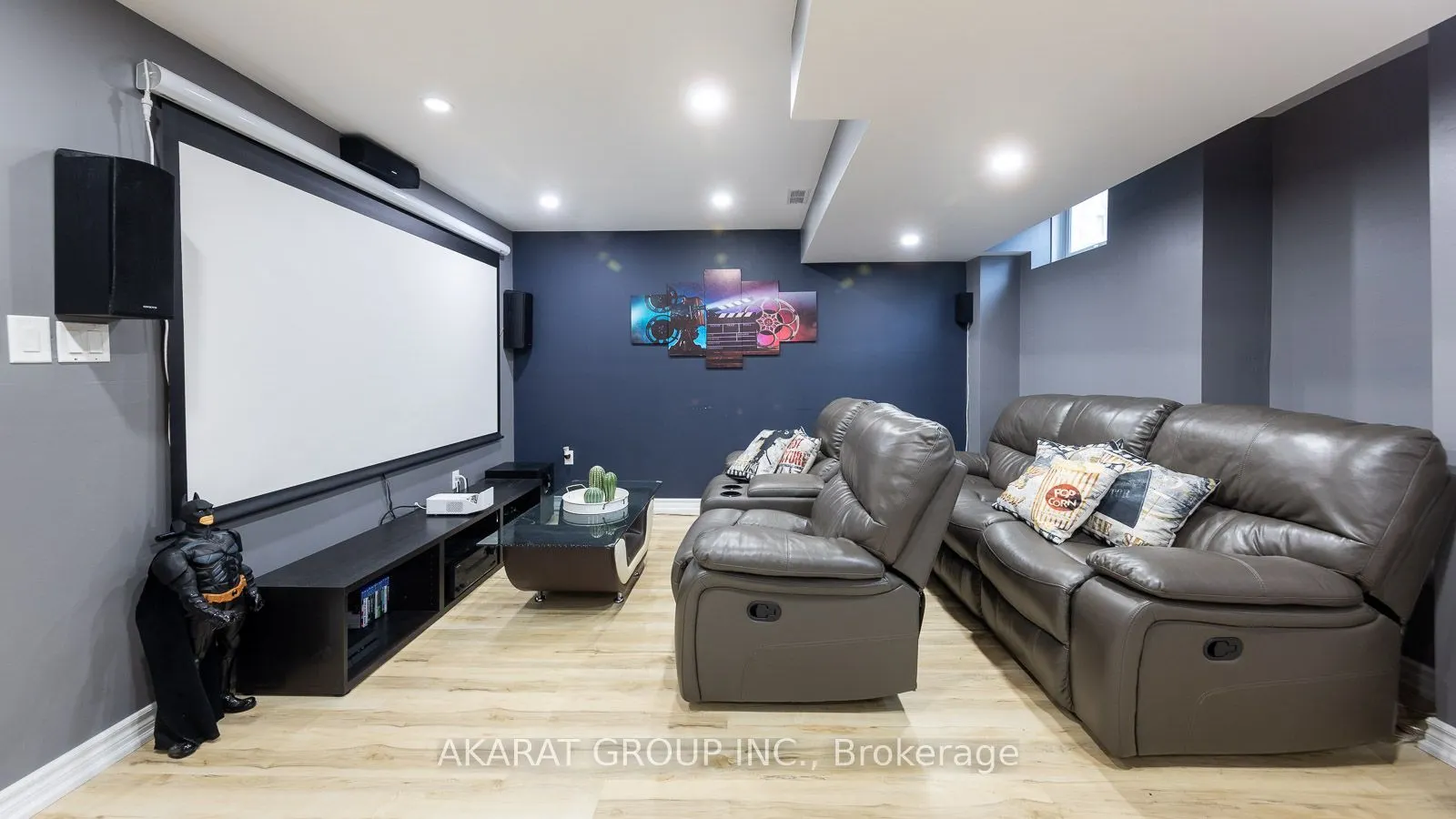 28 Saint James Avenue