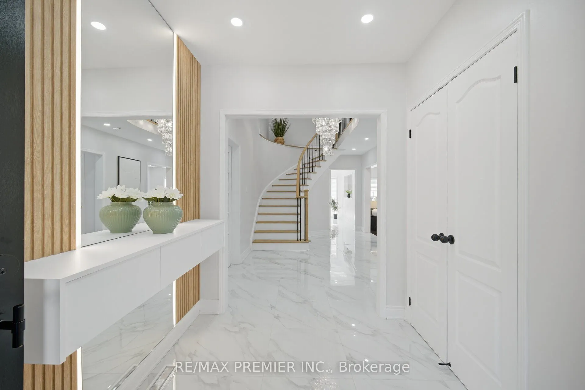 95 Hudson Drive