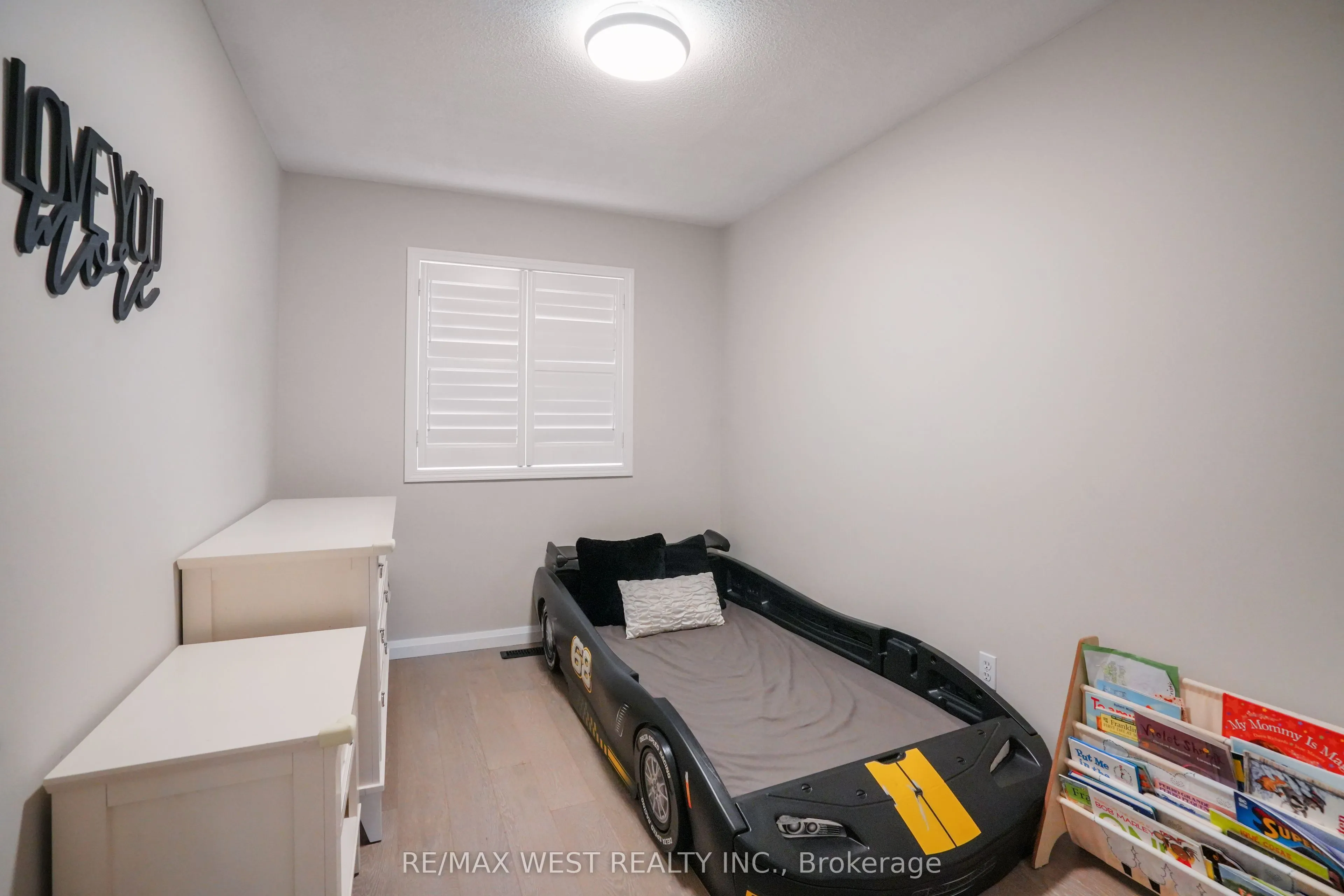 8 Jensen Court