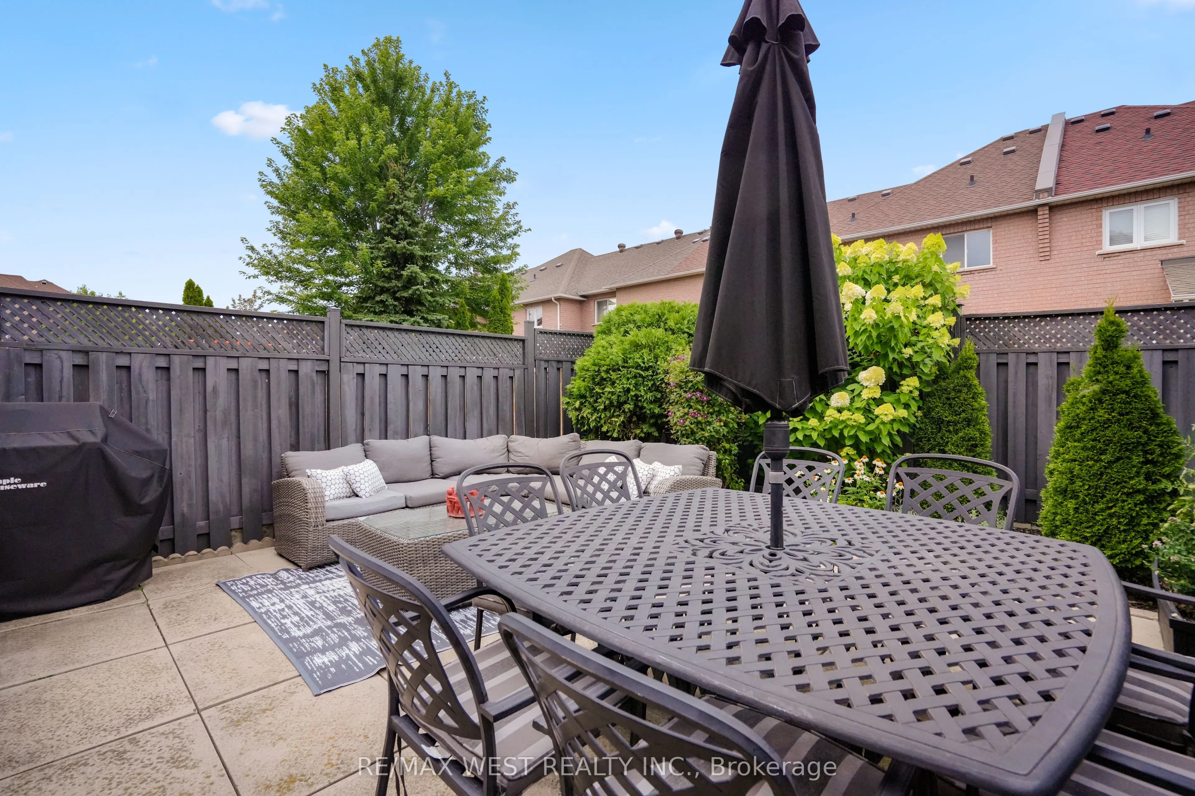 8 Jensen Court