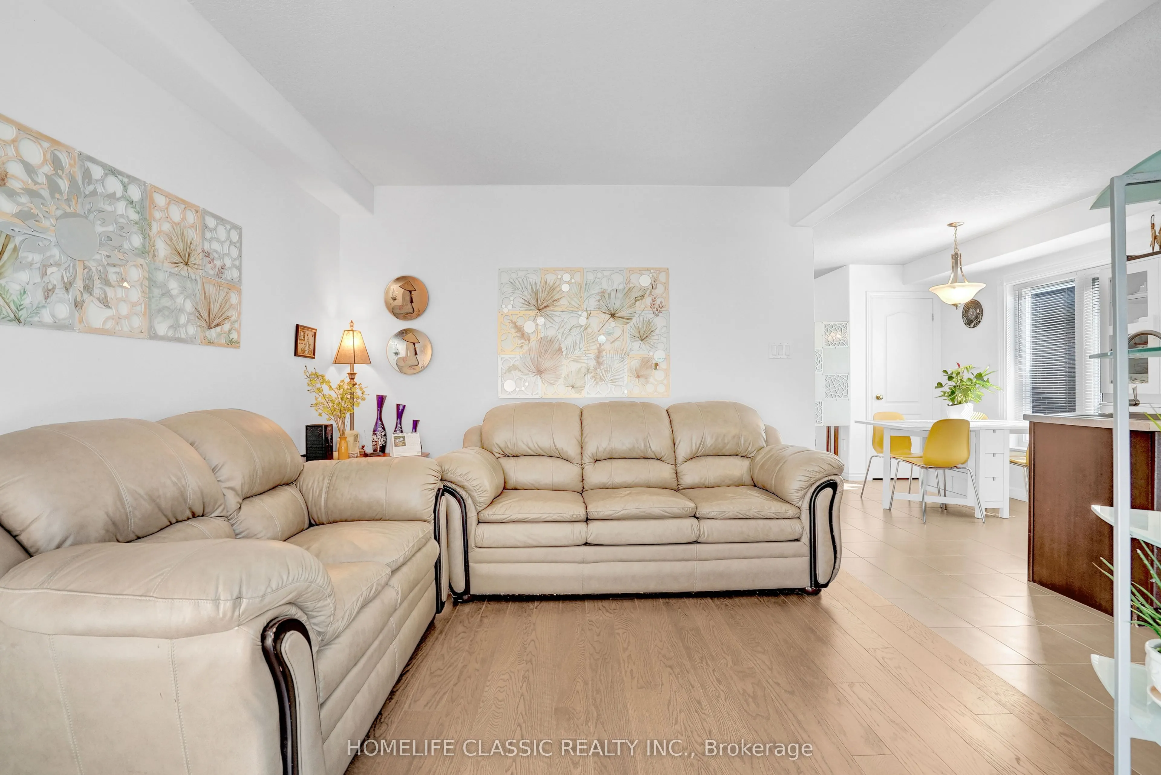 5 IRWIN Crescent