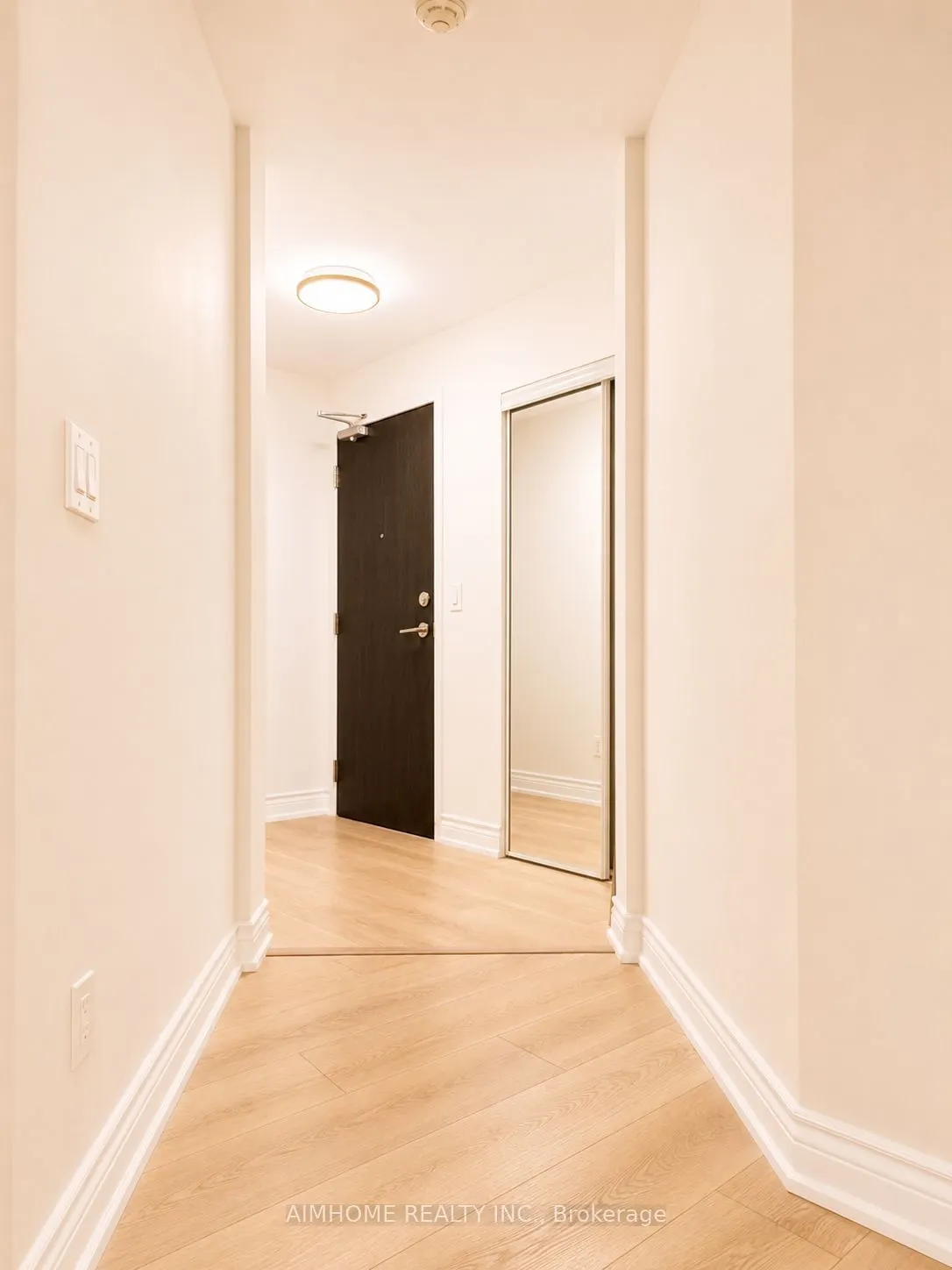 75 King William Crescent #804