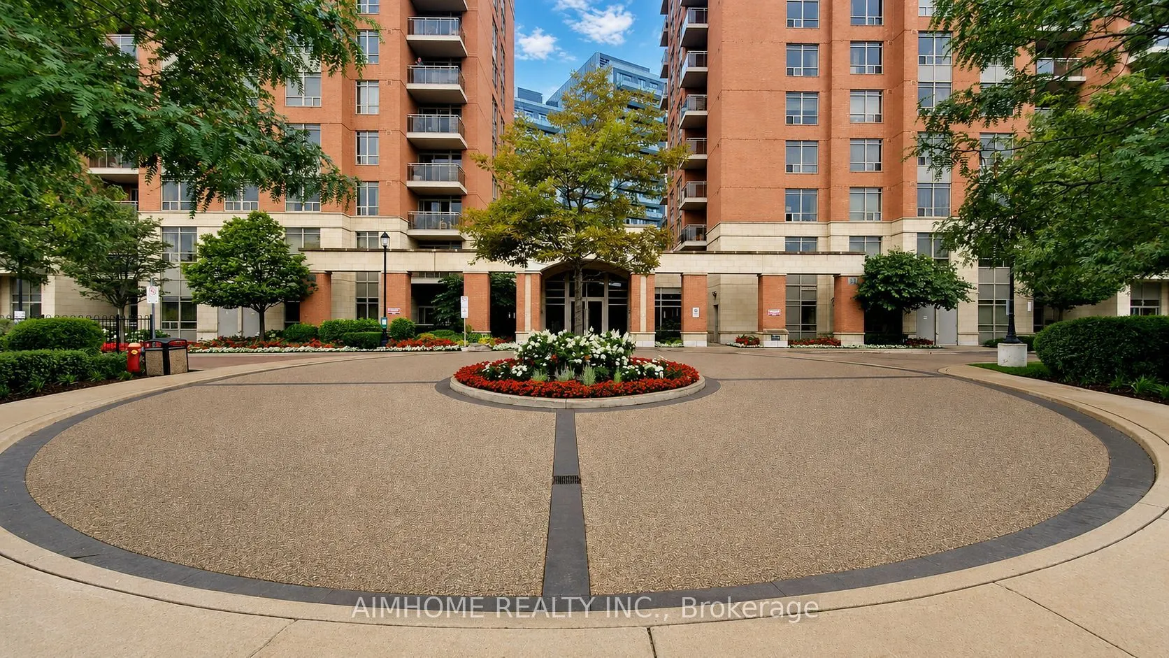 75 King William Crescent #804