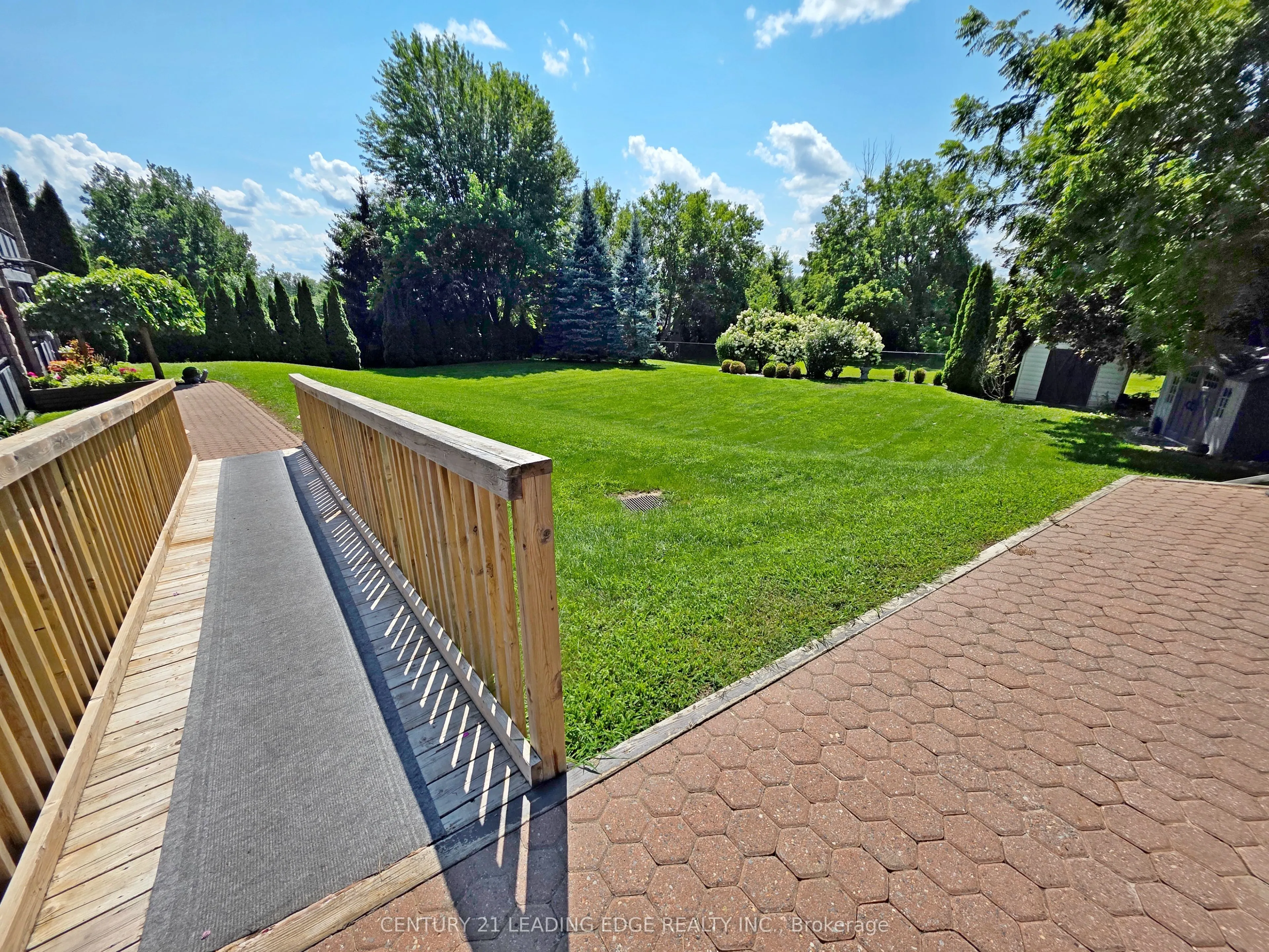 74 The Queensway S #206