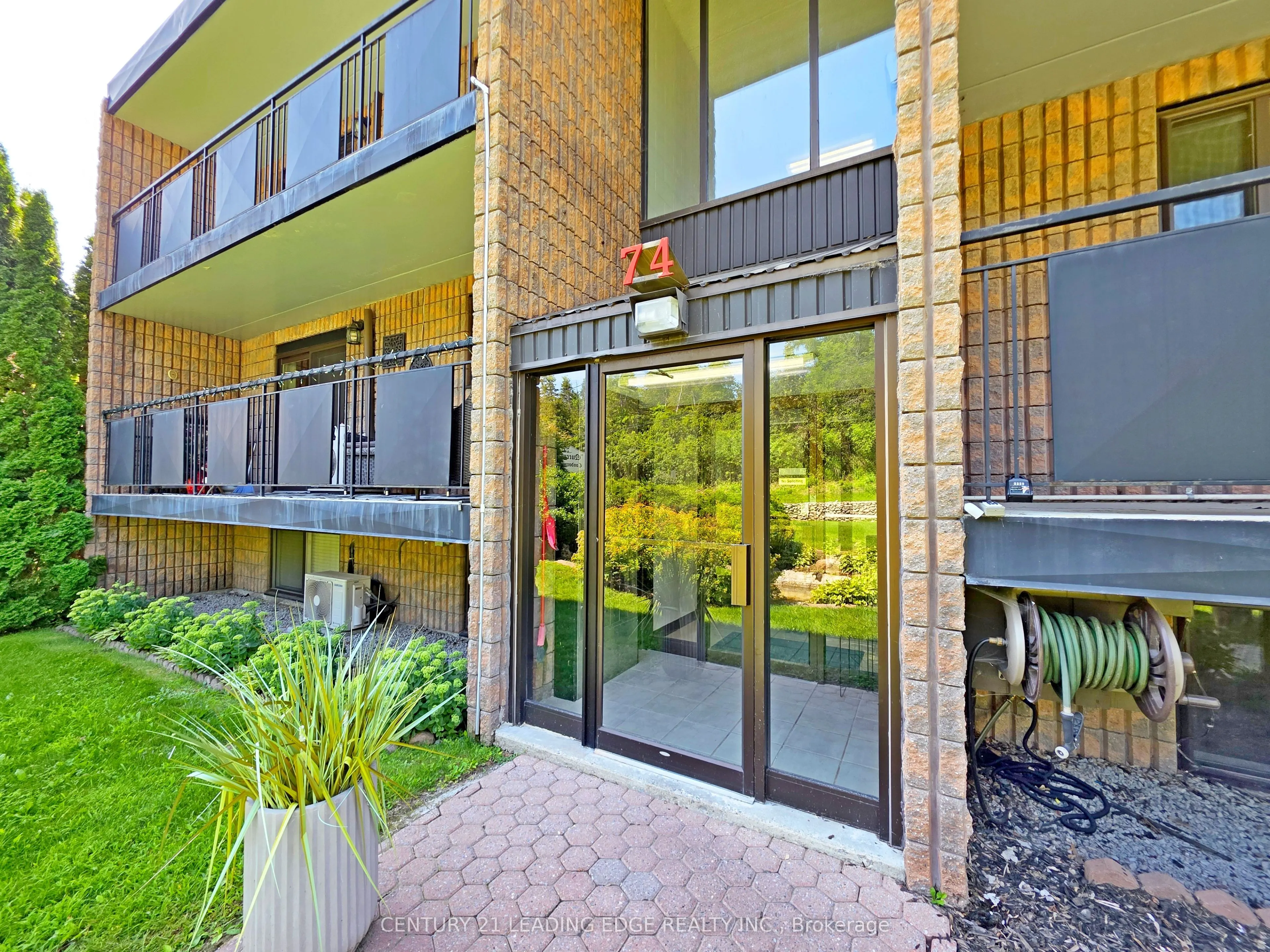 74 The Queensway S #206