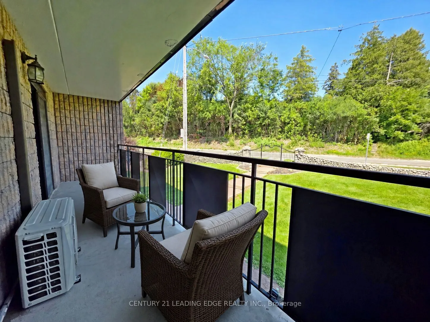 74 The Queensway S #206