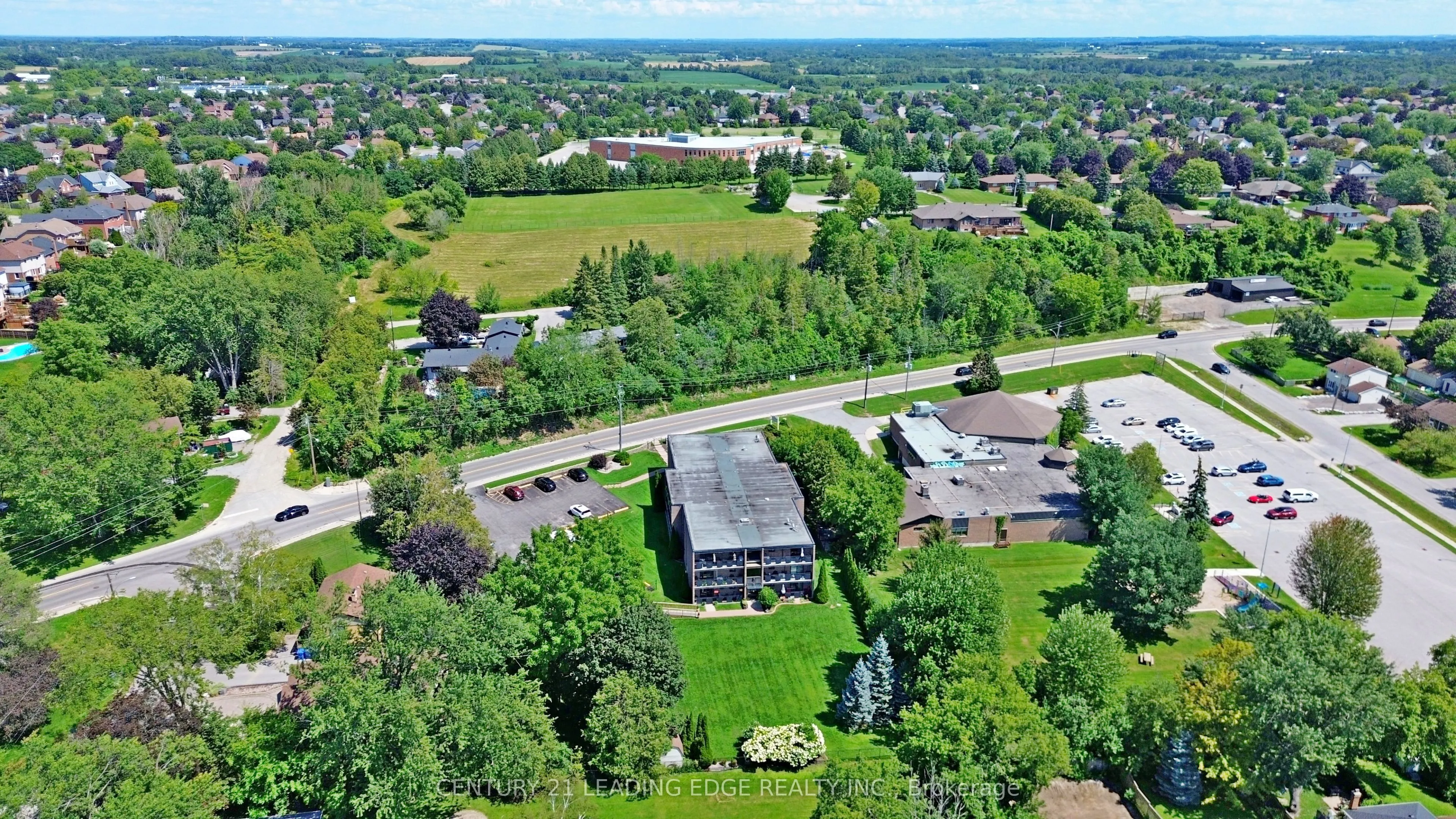 74 The Queensway S #206