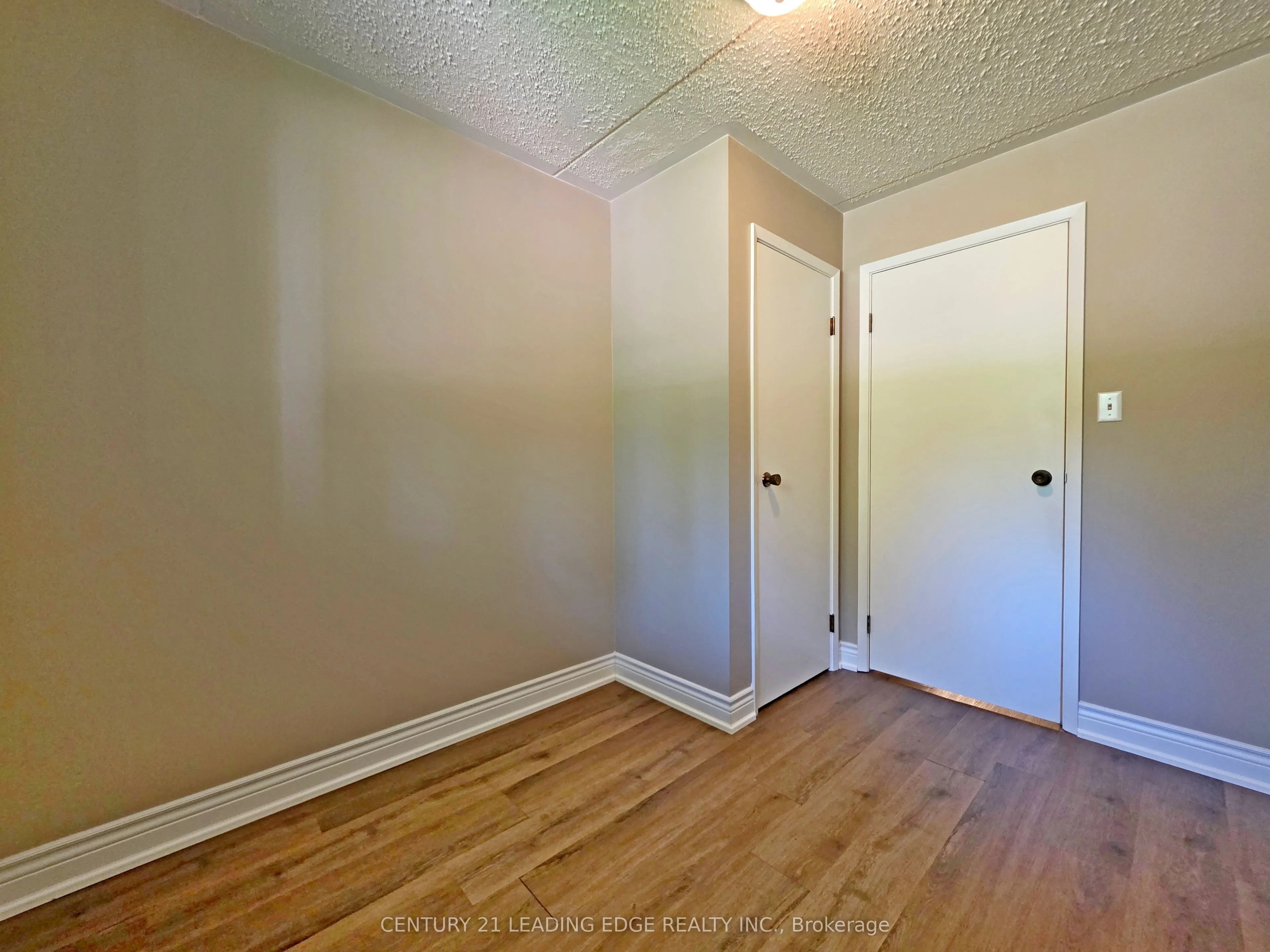 74 The Queensway S #206