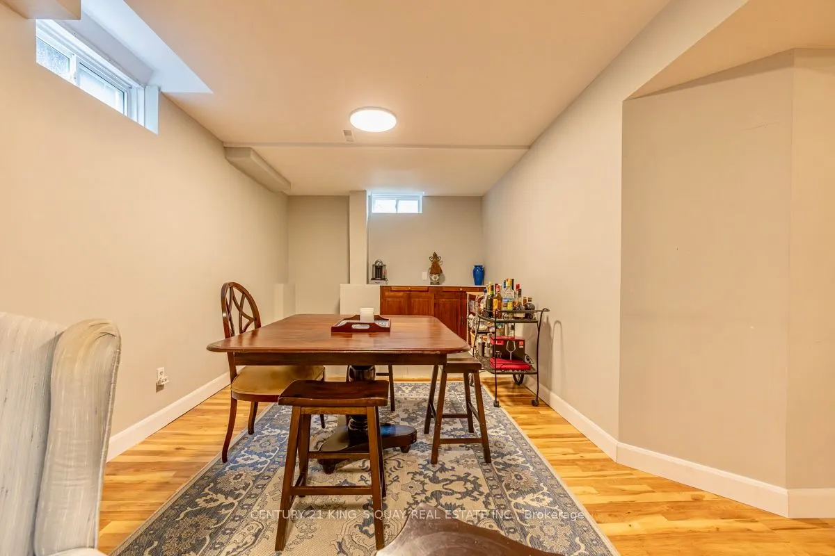 40 Stonehill Boulevard