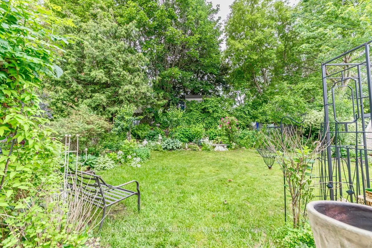 40 Stonehill Boulevard