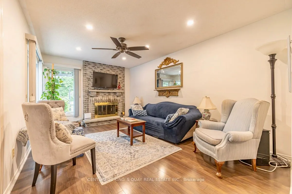 40 Stonehill Boulevard