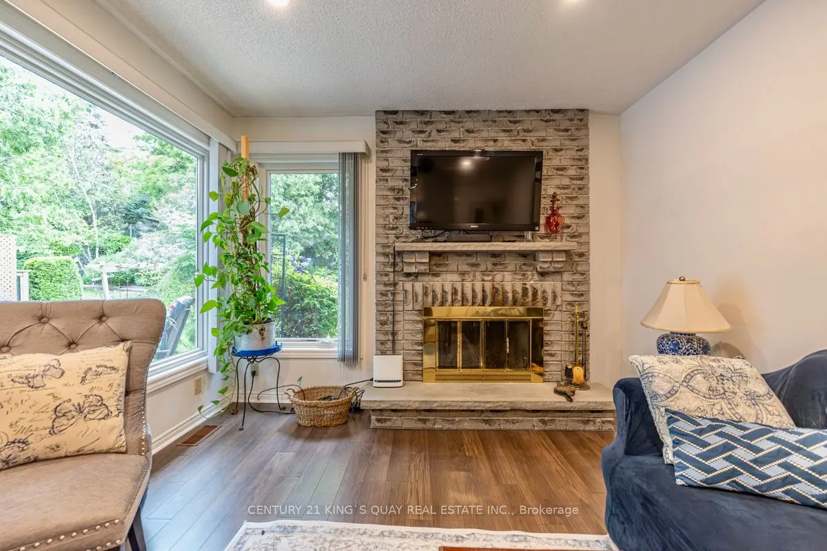 40 Stonehill Boulevard
