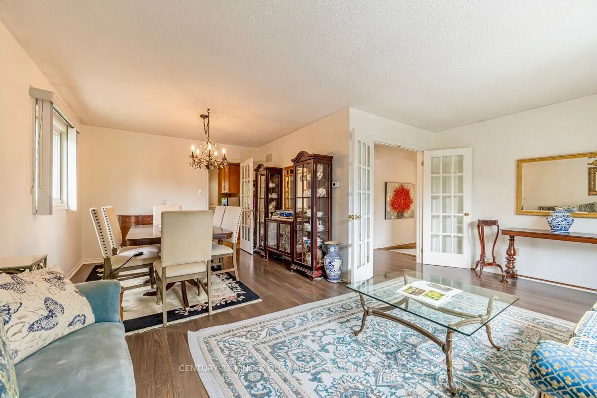 40 Stonehill Boulevard