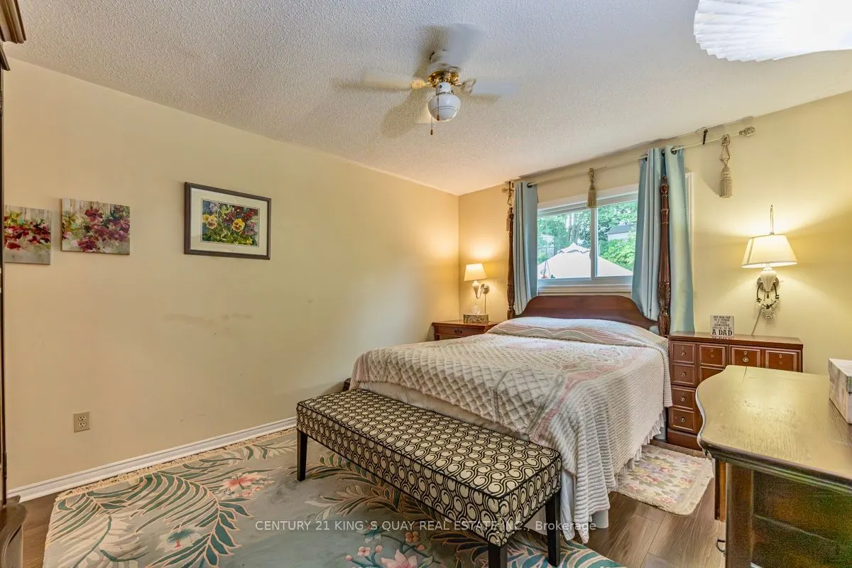 40 Stonehill Boulevard