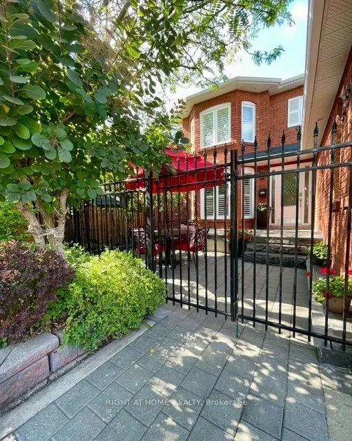 70 Bellona Street