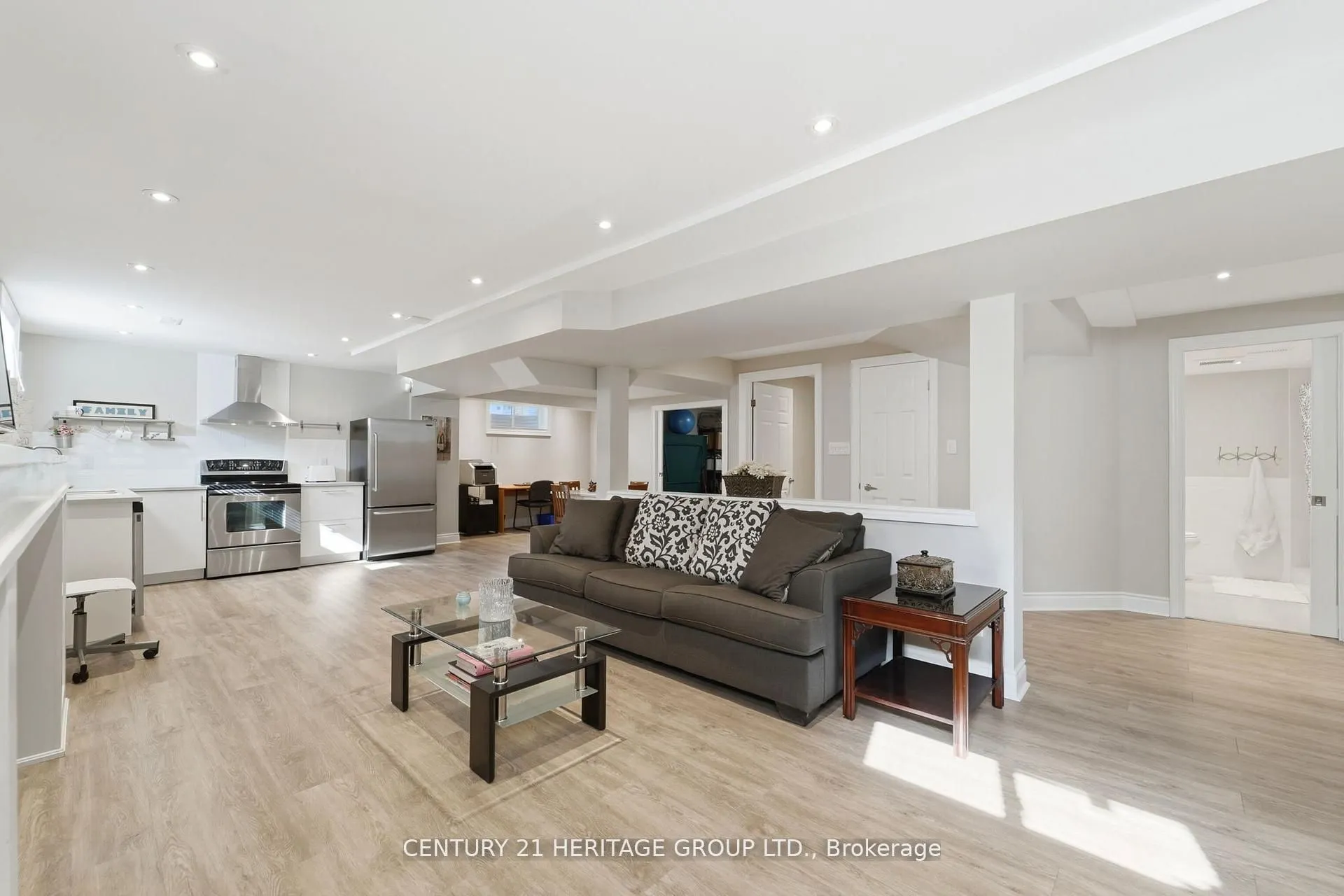 12 Lavinio Court