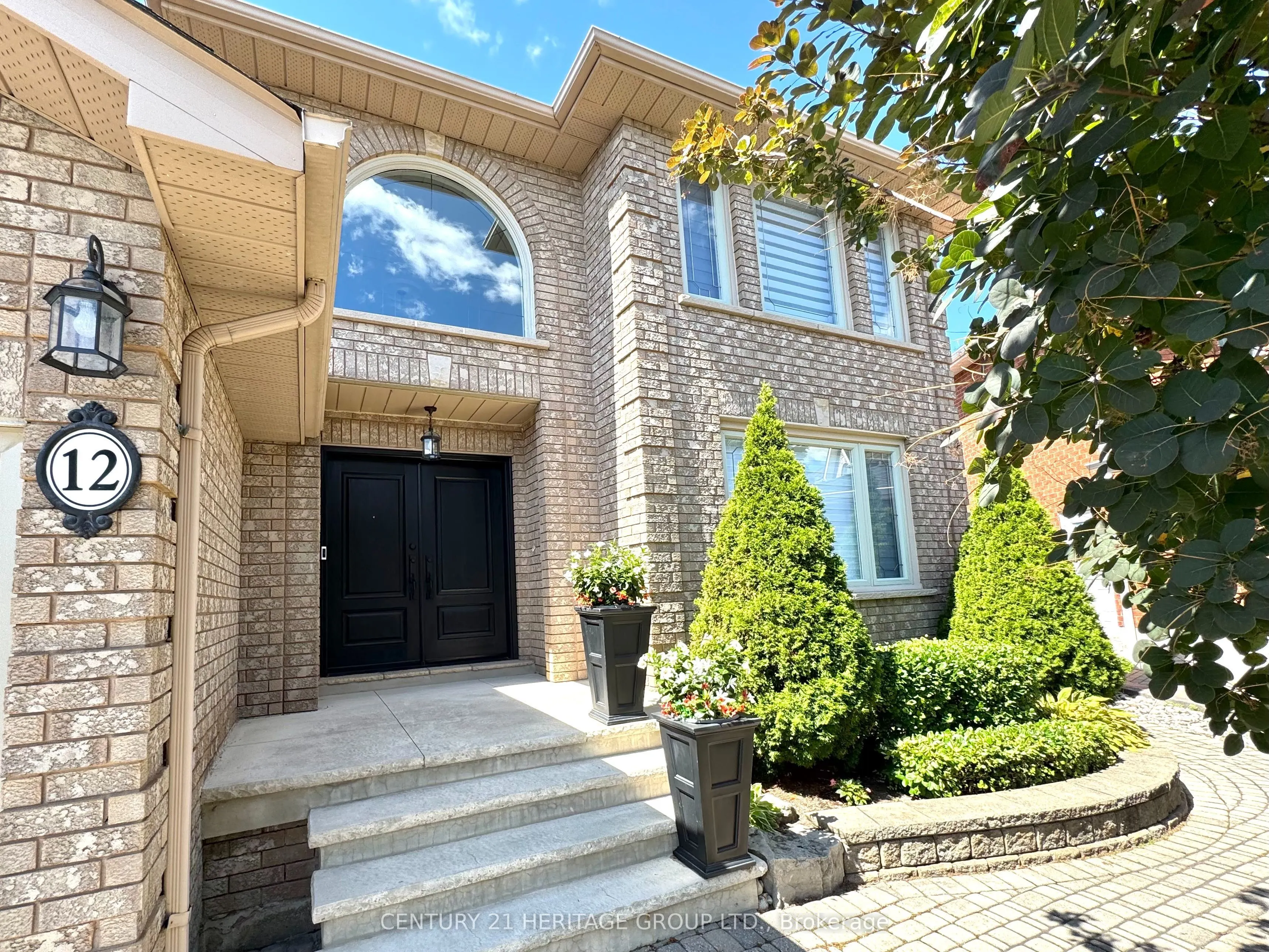 12 Lavinio Court