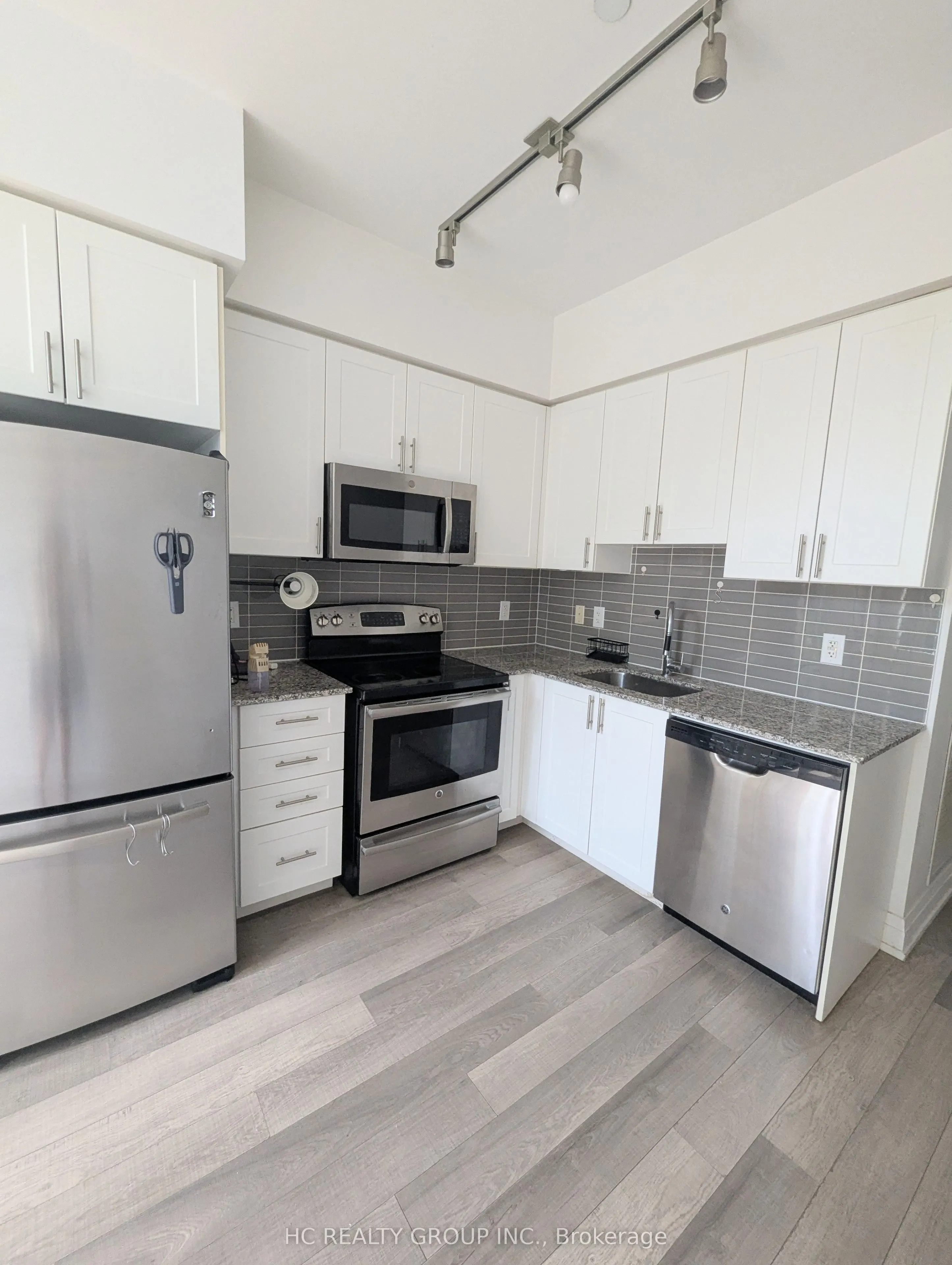 7165 Yonge Street #111
