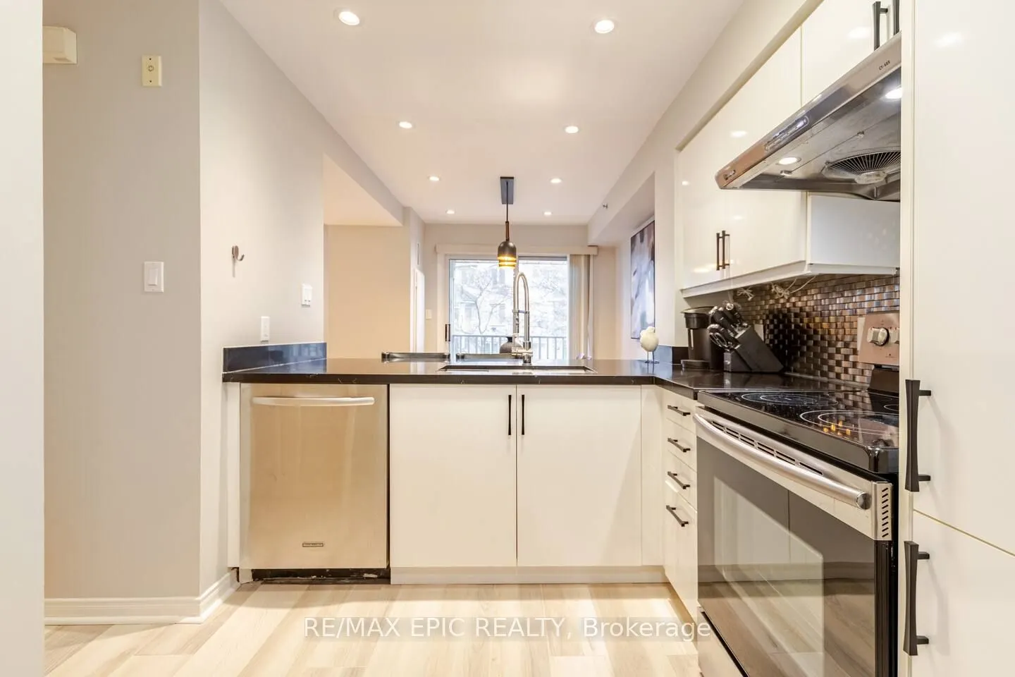75 Weldrick Road E #732