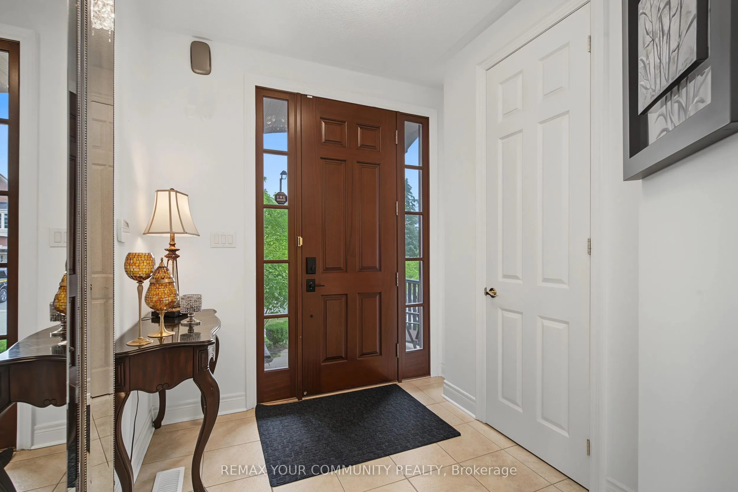 8 Yemina Gate