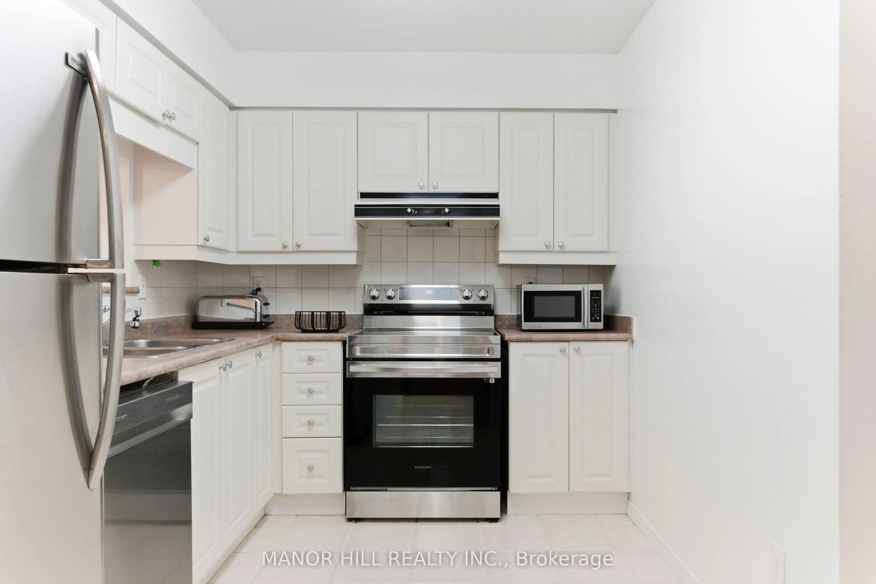 11 Townsgate Drive #814