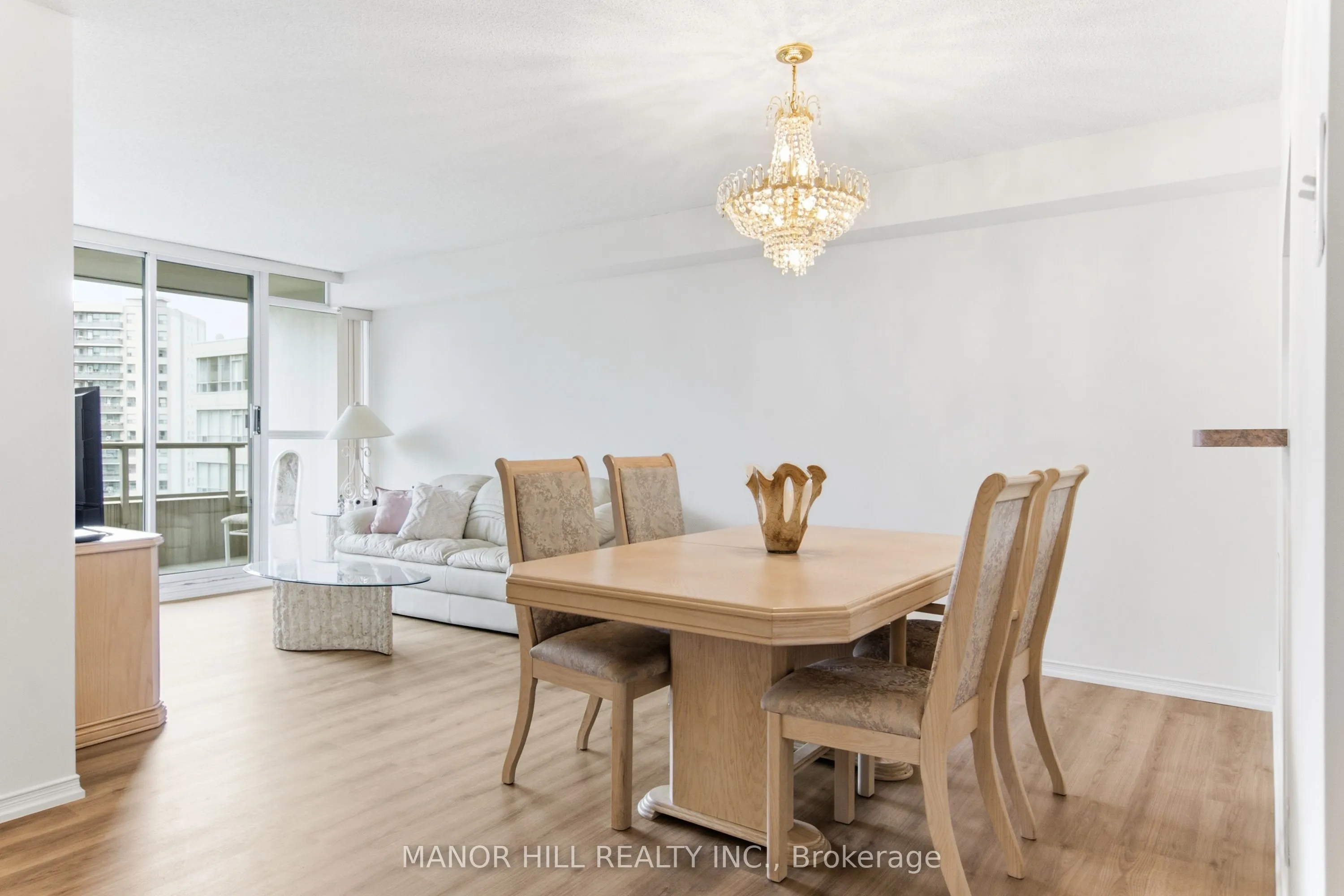 11 Townsgate Drive #814