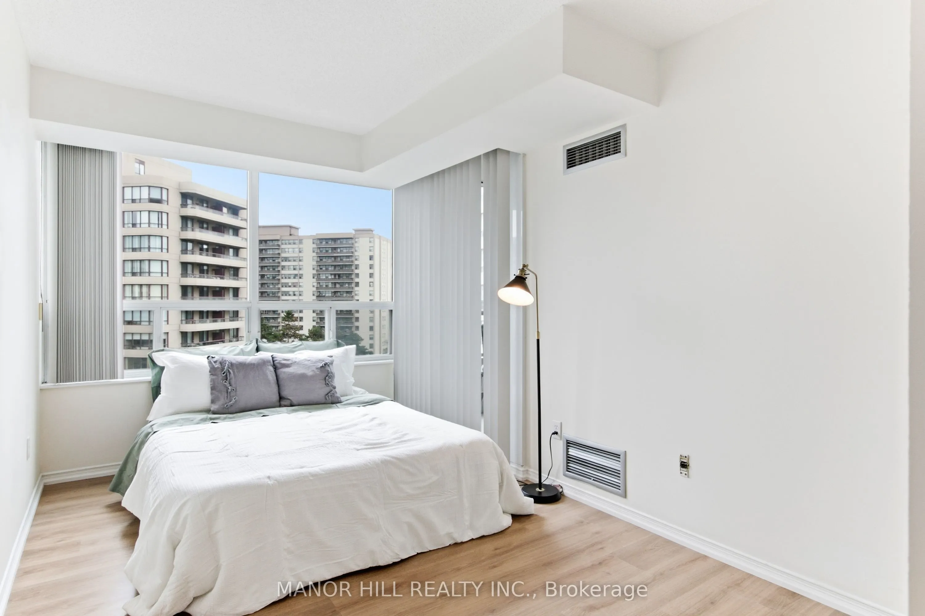 11 Townsgate Drive #814