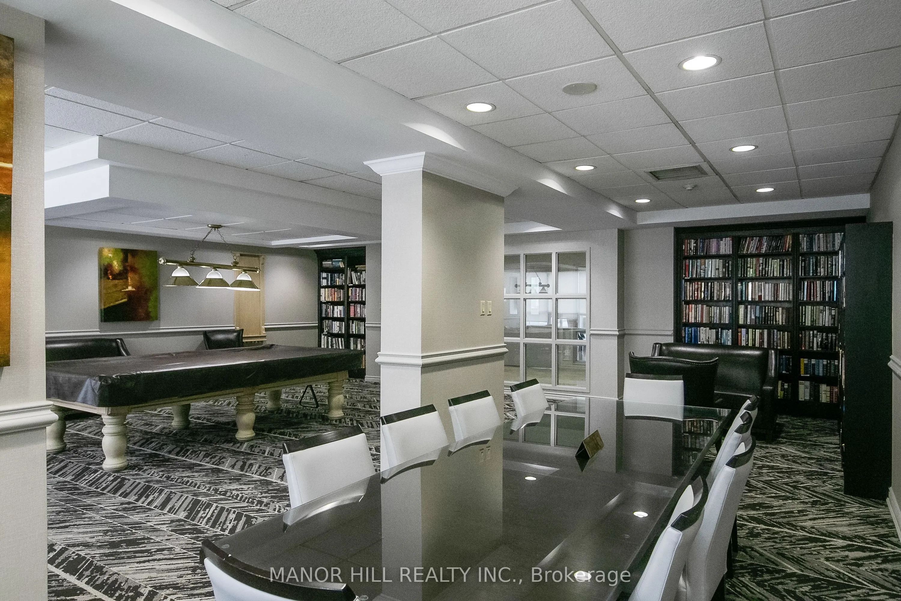 11 Townsgate Drive #814