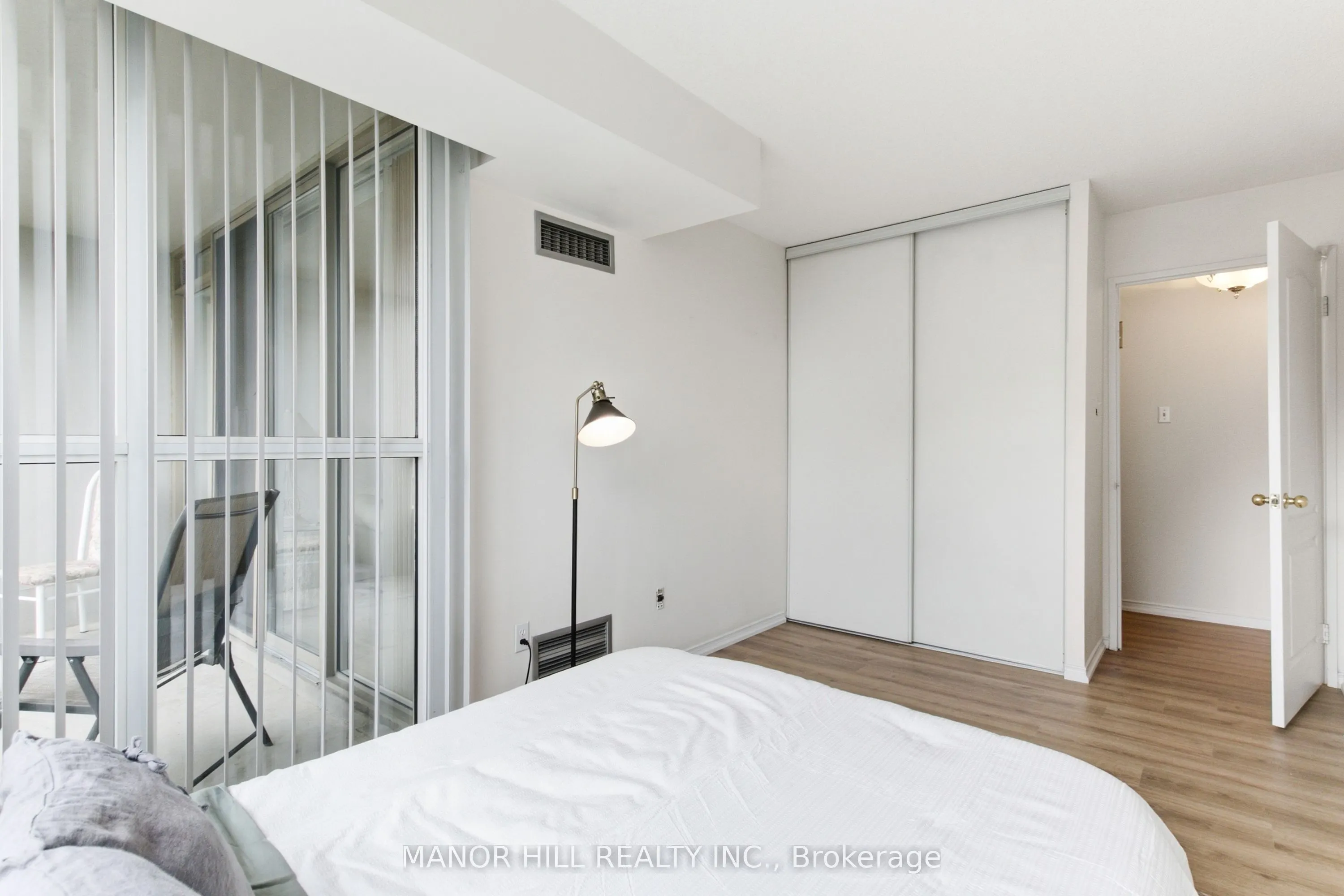 11 Townsgate Drive #814