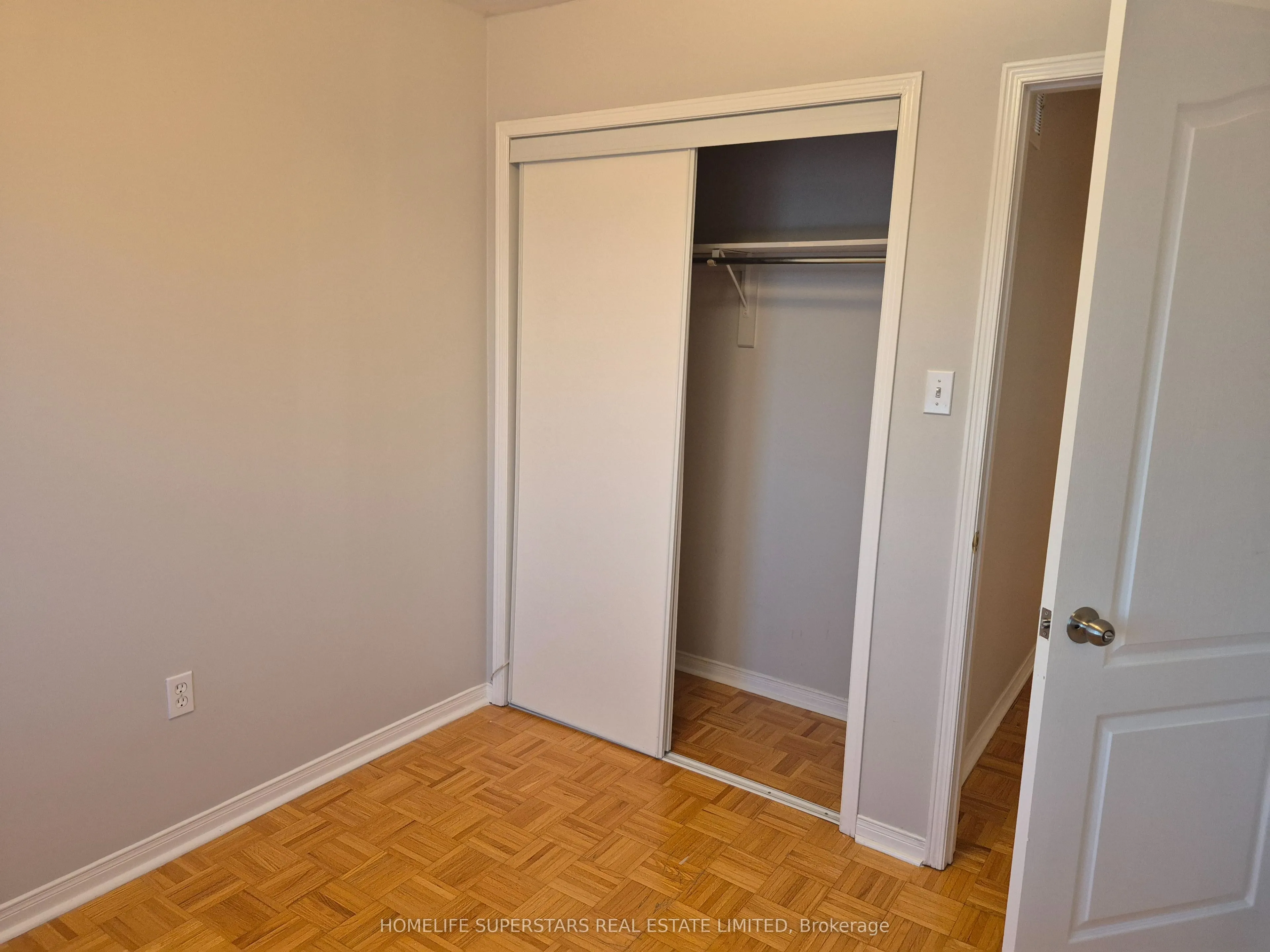 19 Foxchase Avenue #46