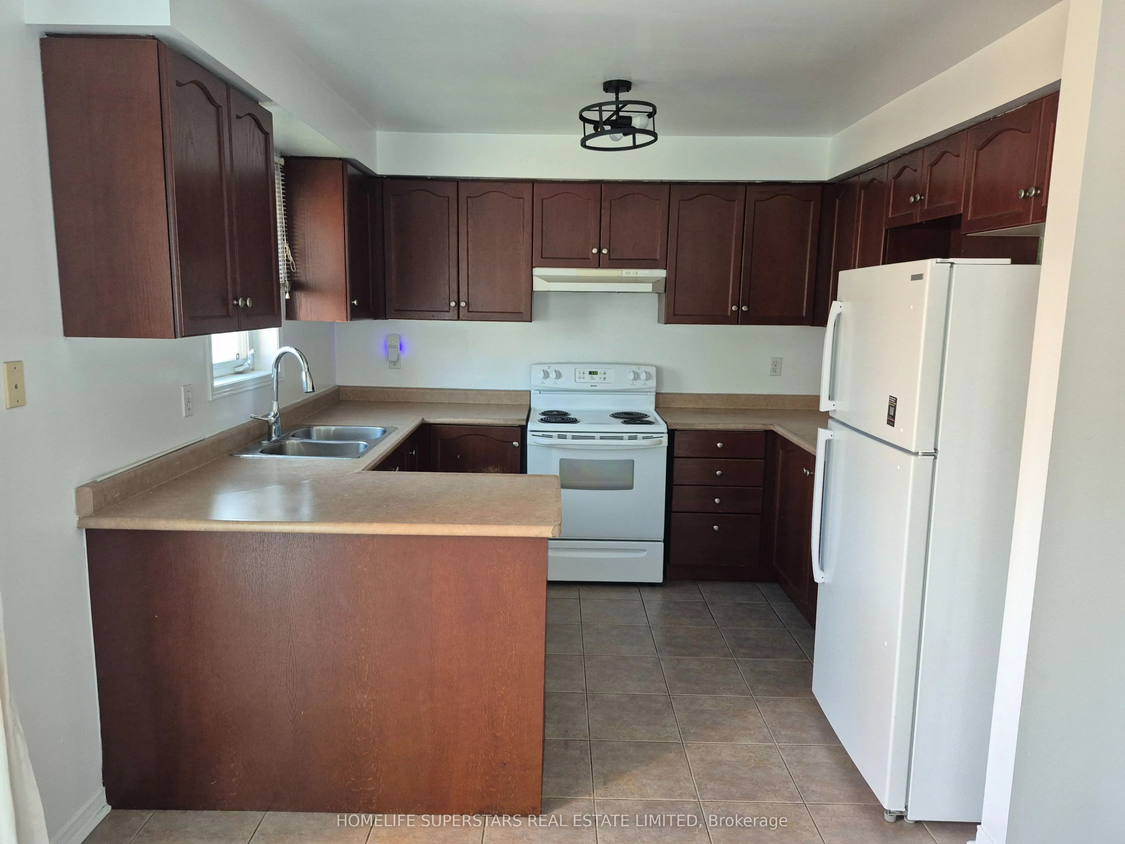 19 Foxchase Avenue #46