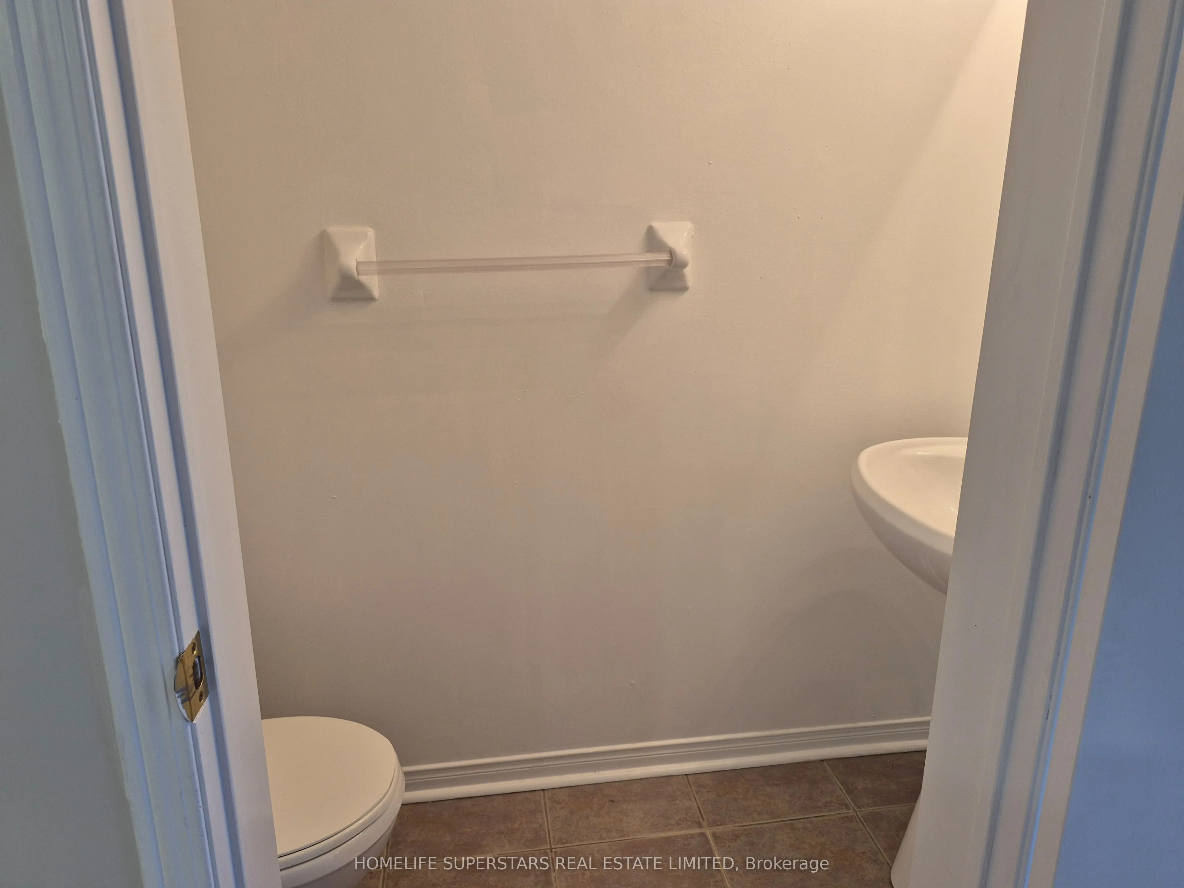 19 Foxchase Avenue #46