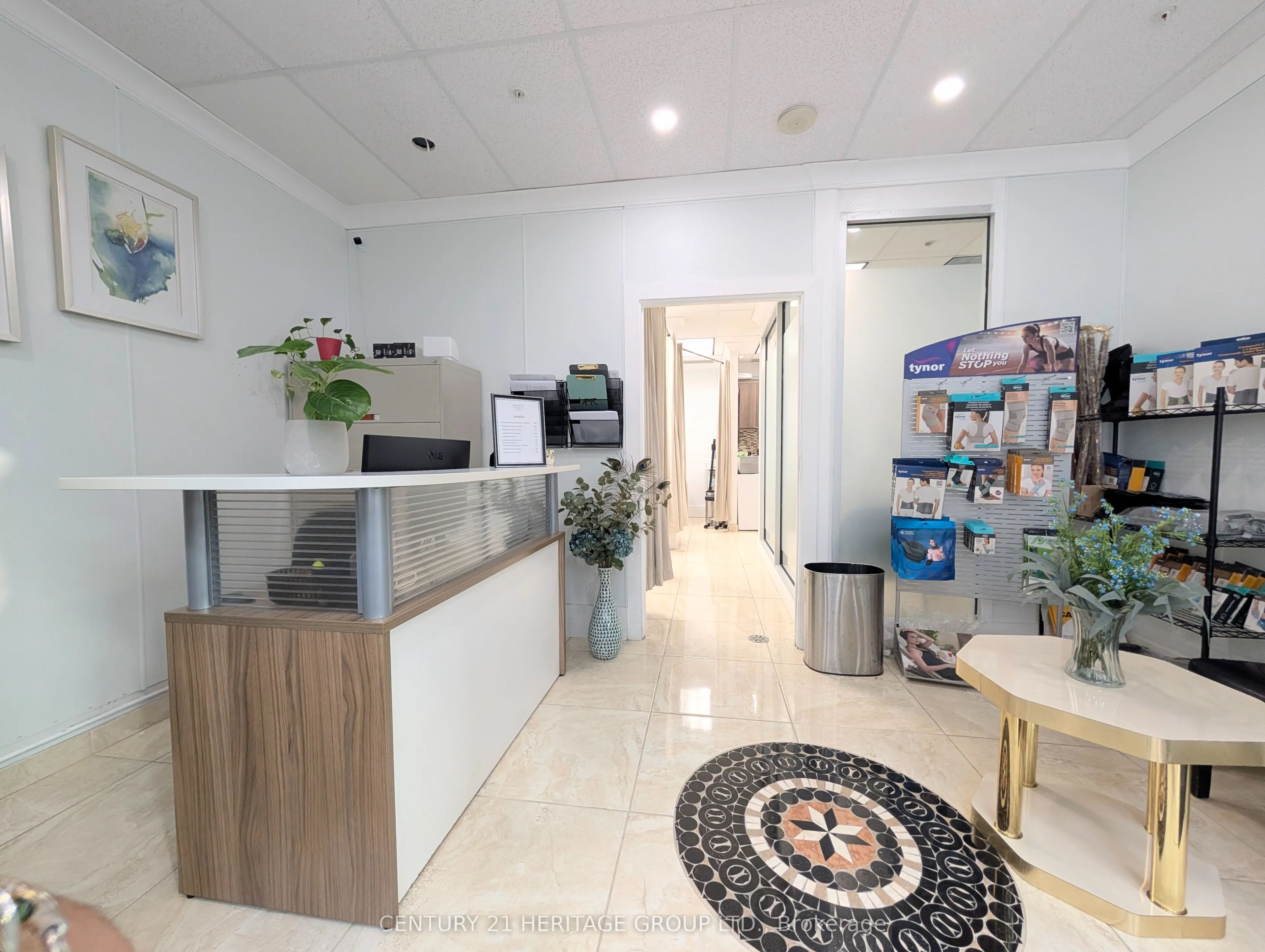 7181 Yonge Street #2