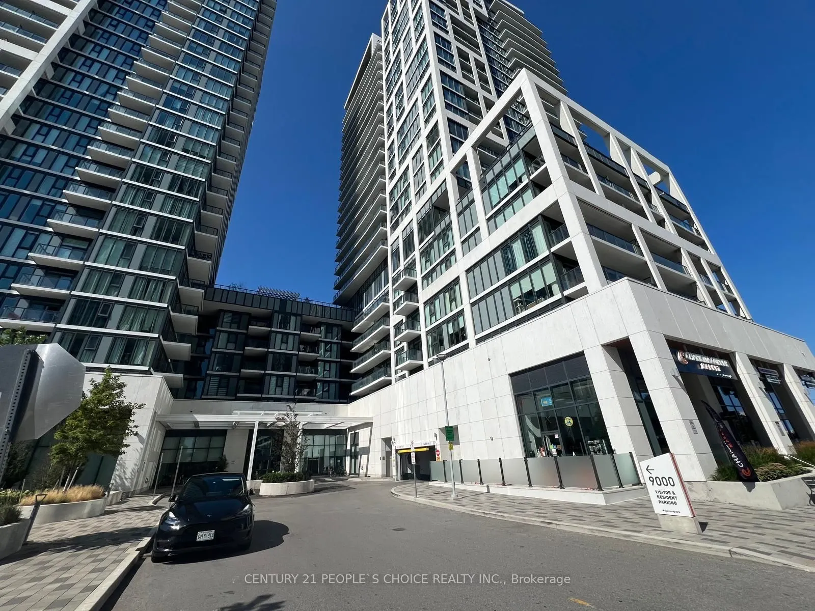 9000 Jane Street #925