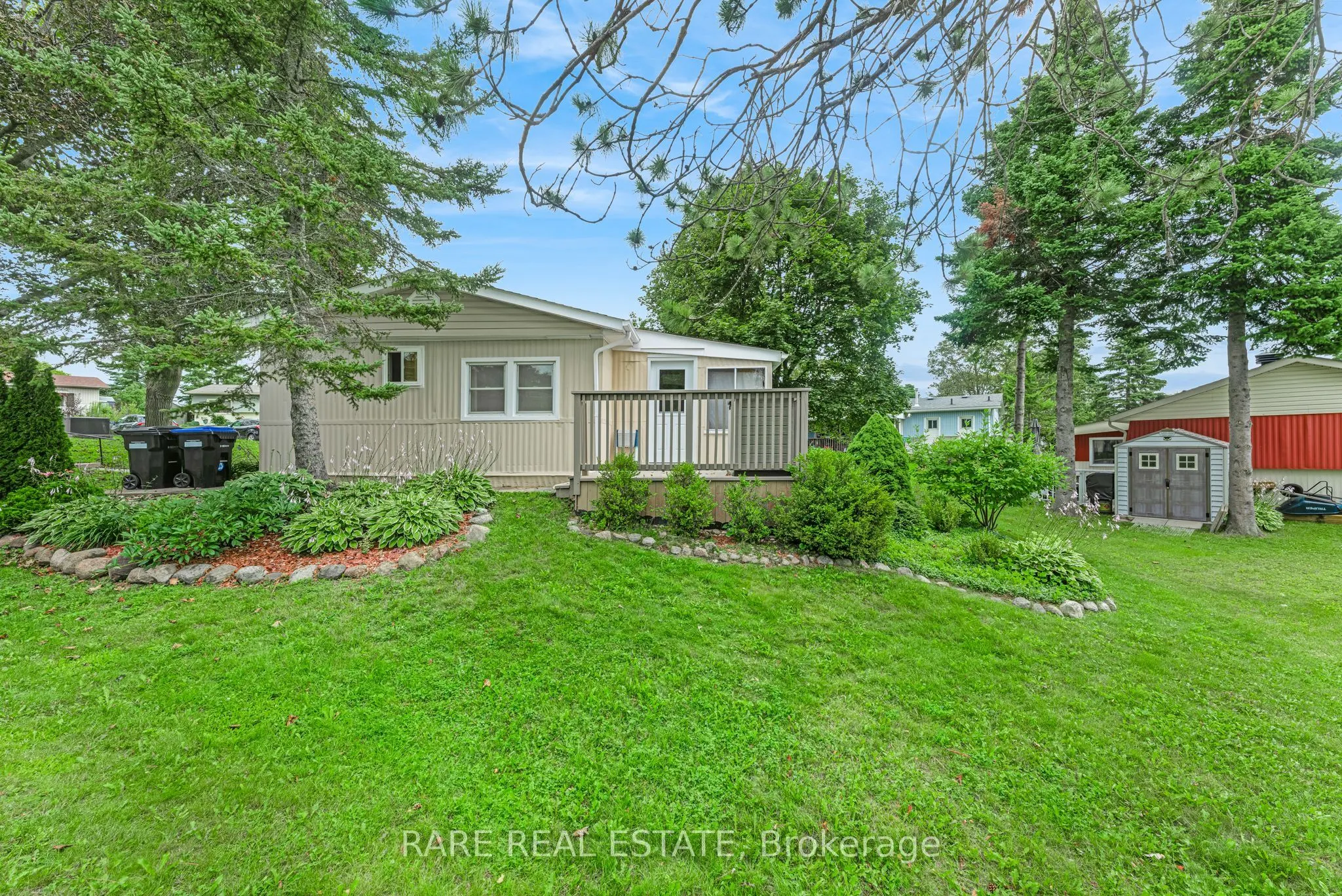 11 Hawthorne Drive